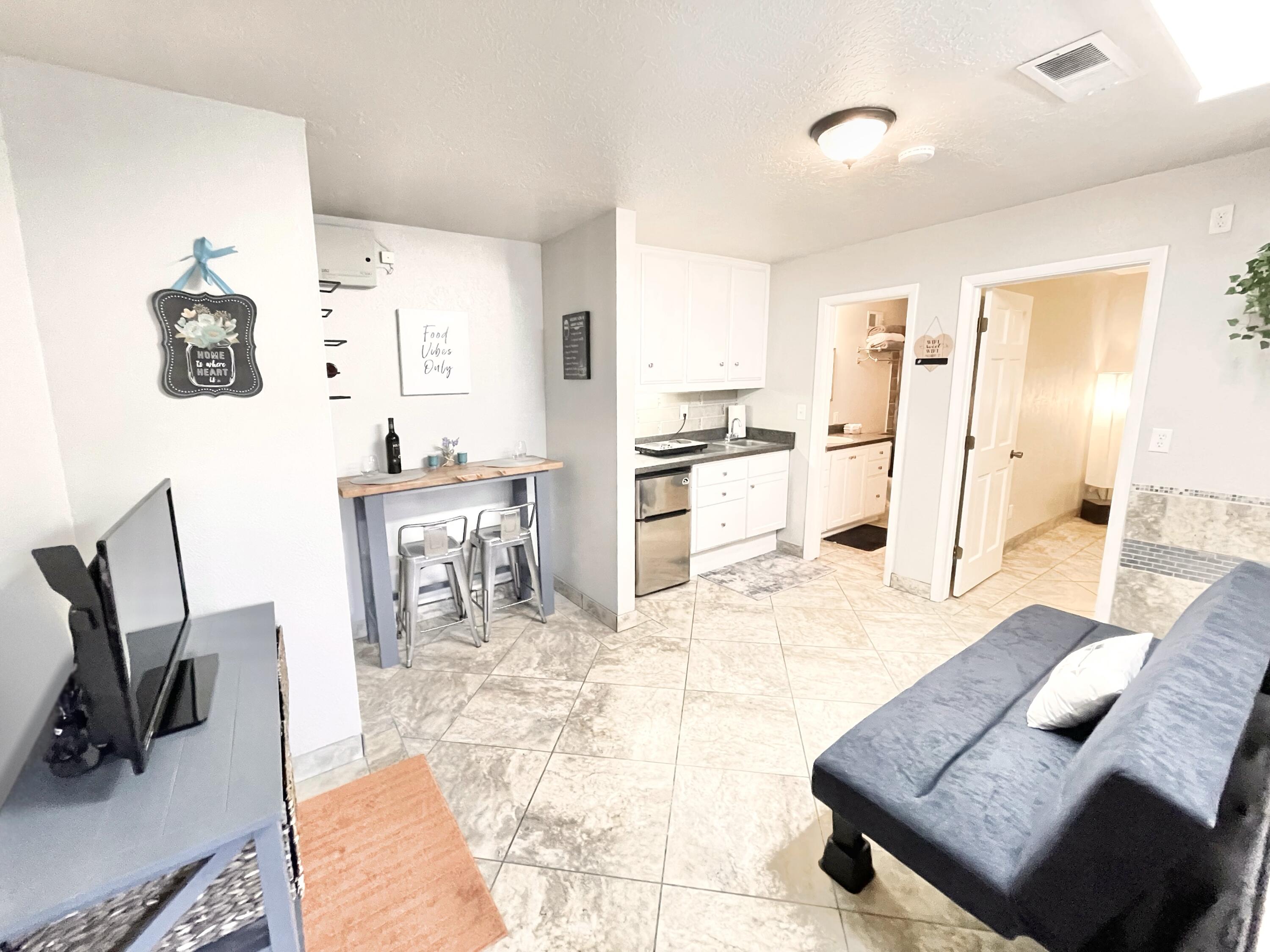 3816 Capistrano Court NE