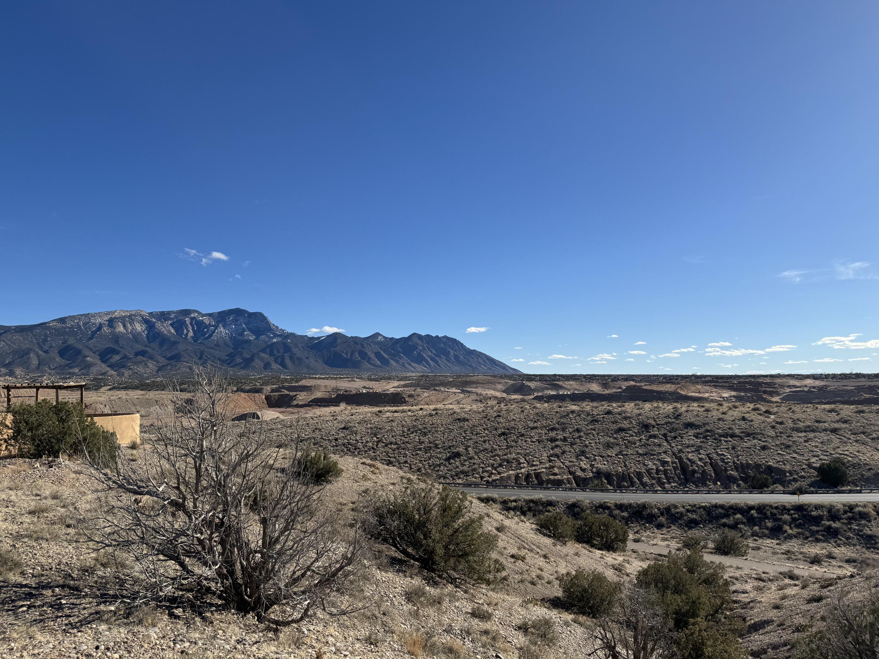 7 3rd Mesa Court