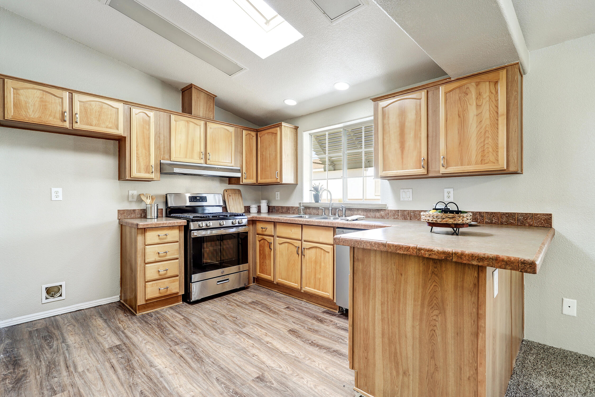 108 Sunrise Bluffs Drive