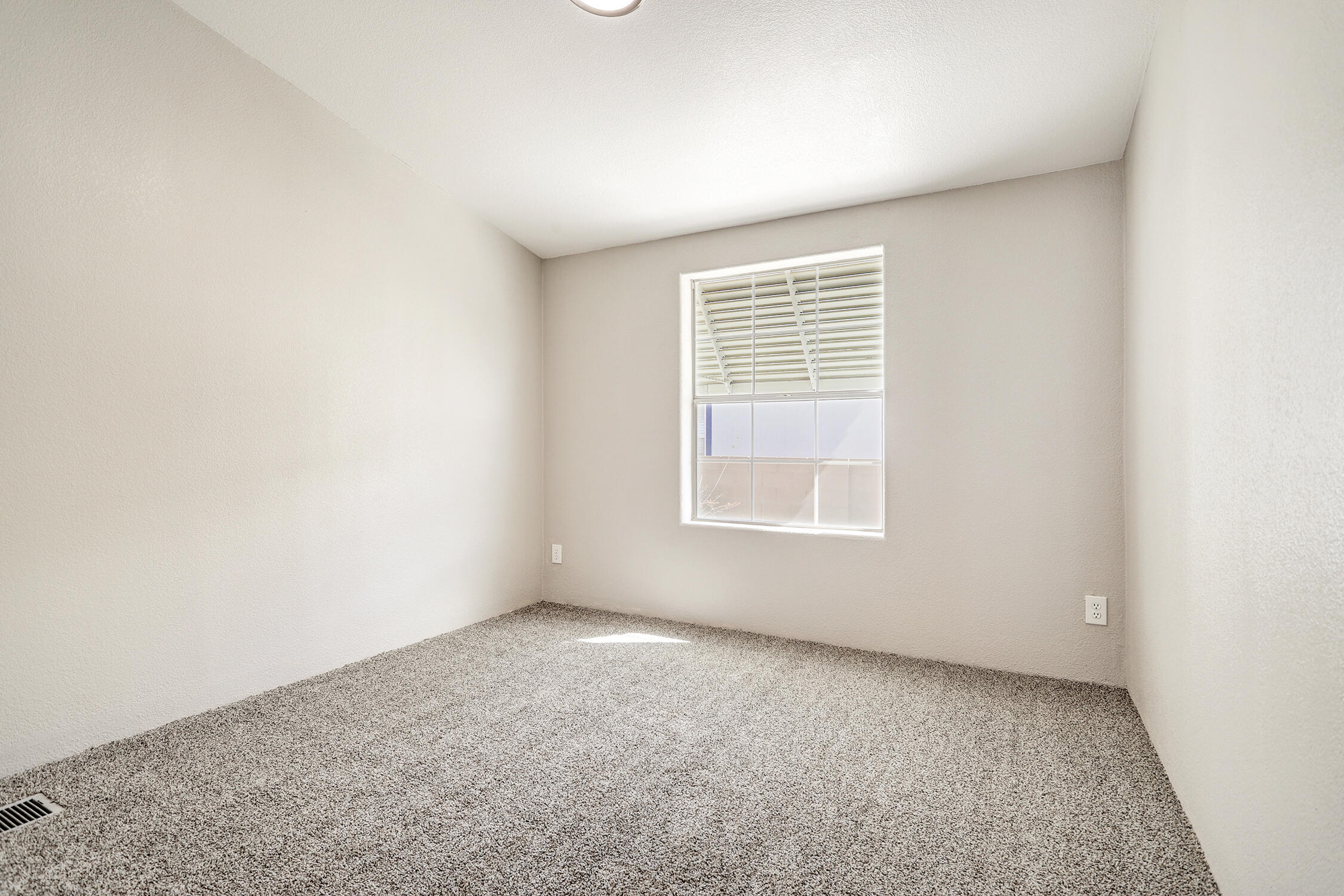 108 Sunrise Bluffs Drive