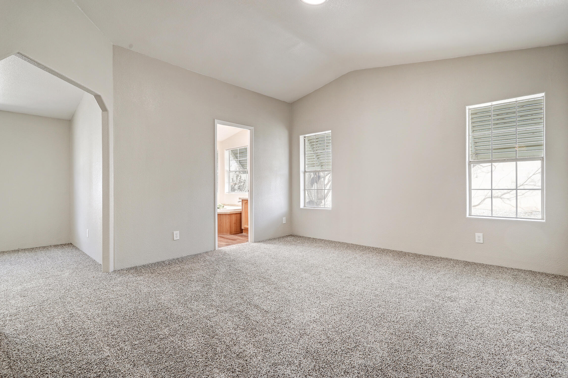 108 Sunrise Bluffs Drive