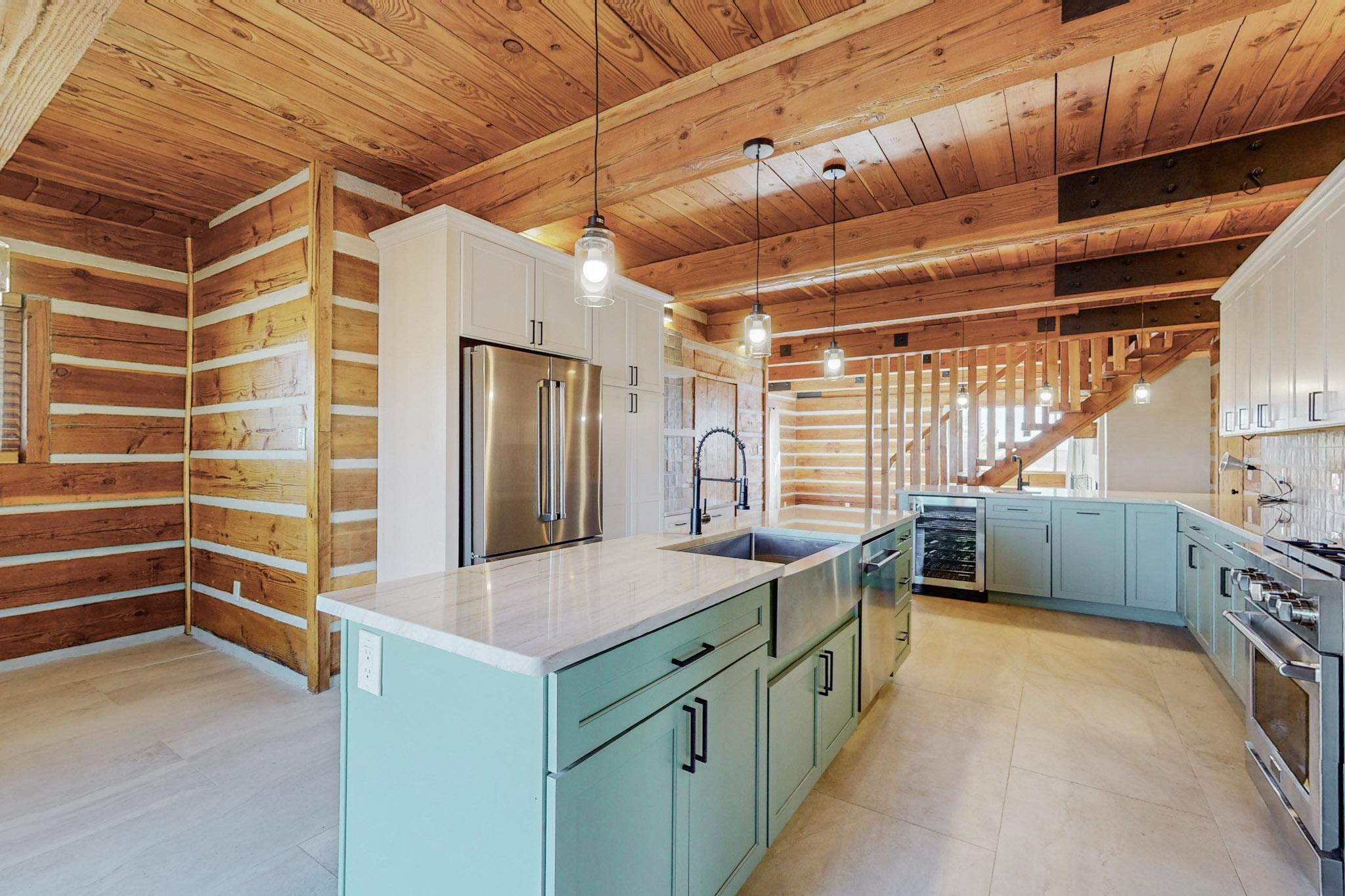 333 WHITE LAKES Road B