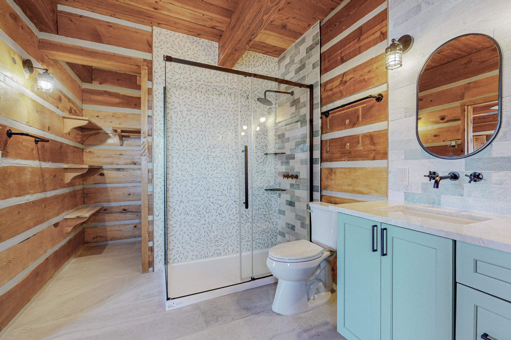 333 WHITE LAKES Road B