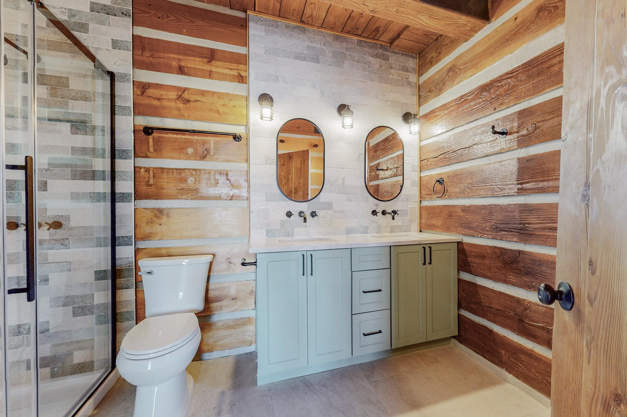 333 WHITE LAKES Road B