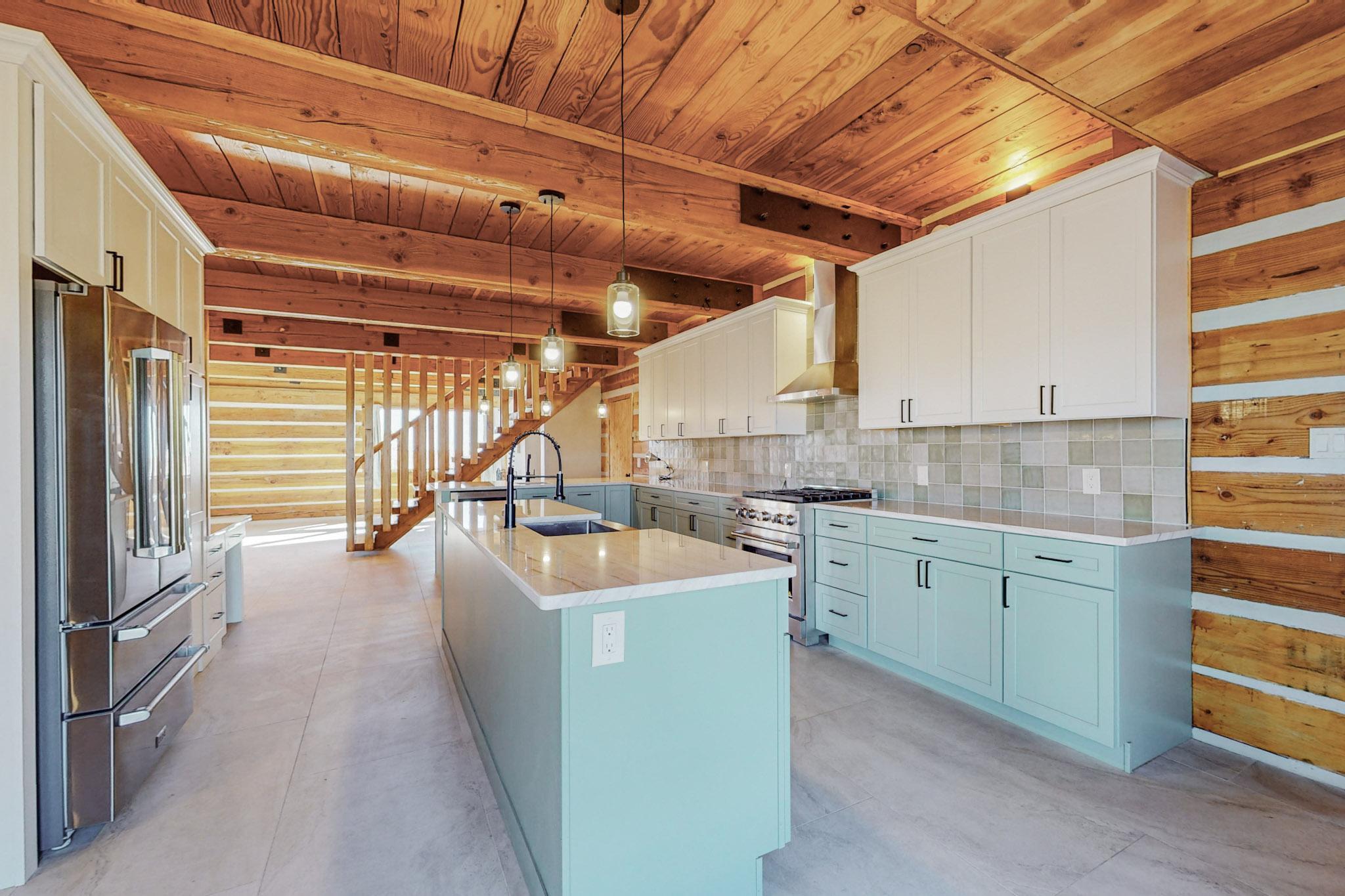 333 WHITE LAKES Road B