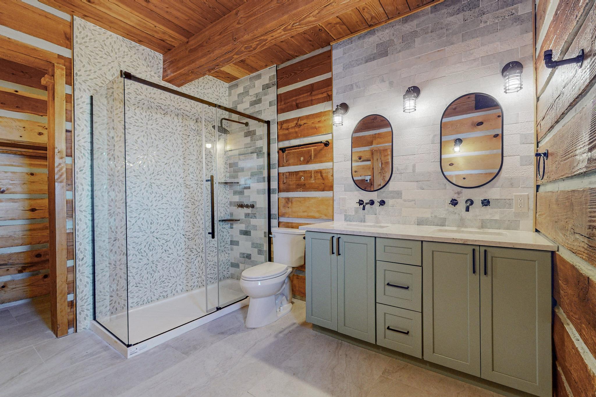 333 WHITE LAKES Road B