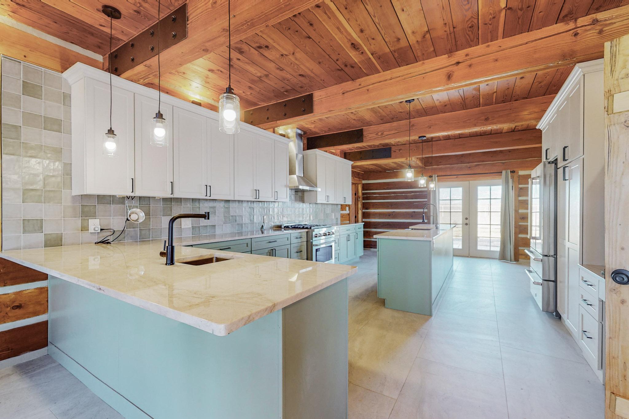 333 WHITE LAKES Road B