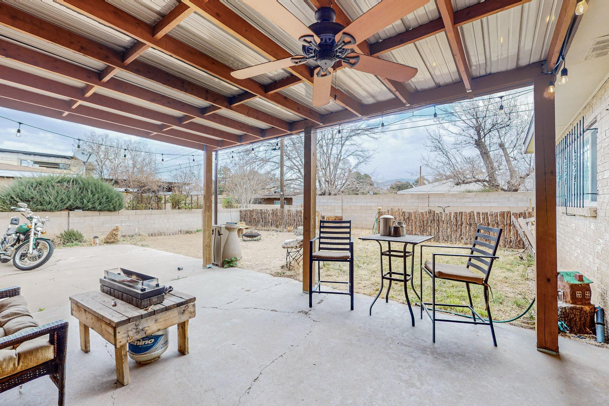 1112 Espanola Street NE