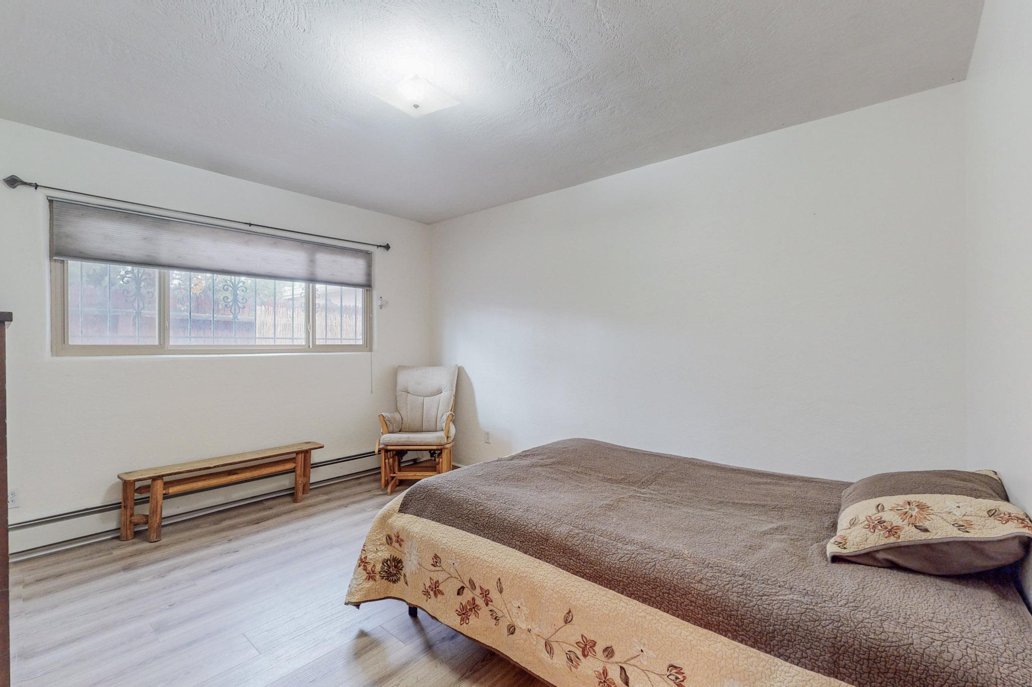 1112 Espanola Street NE