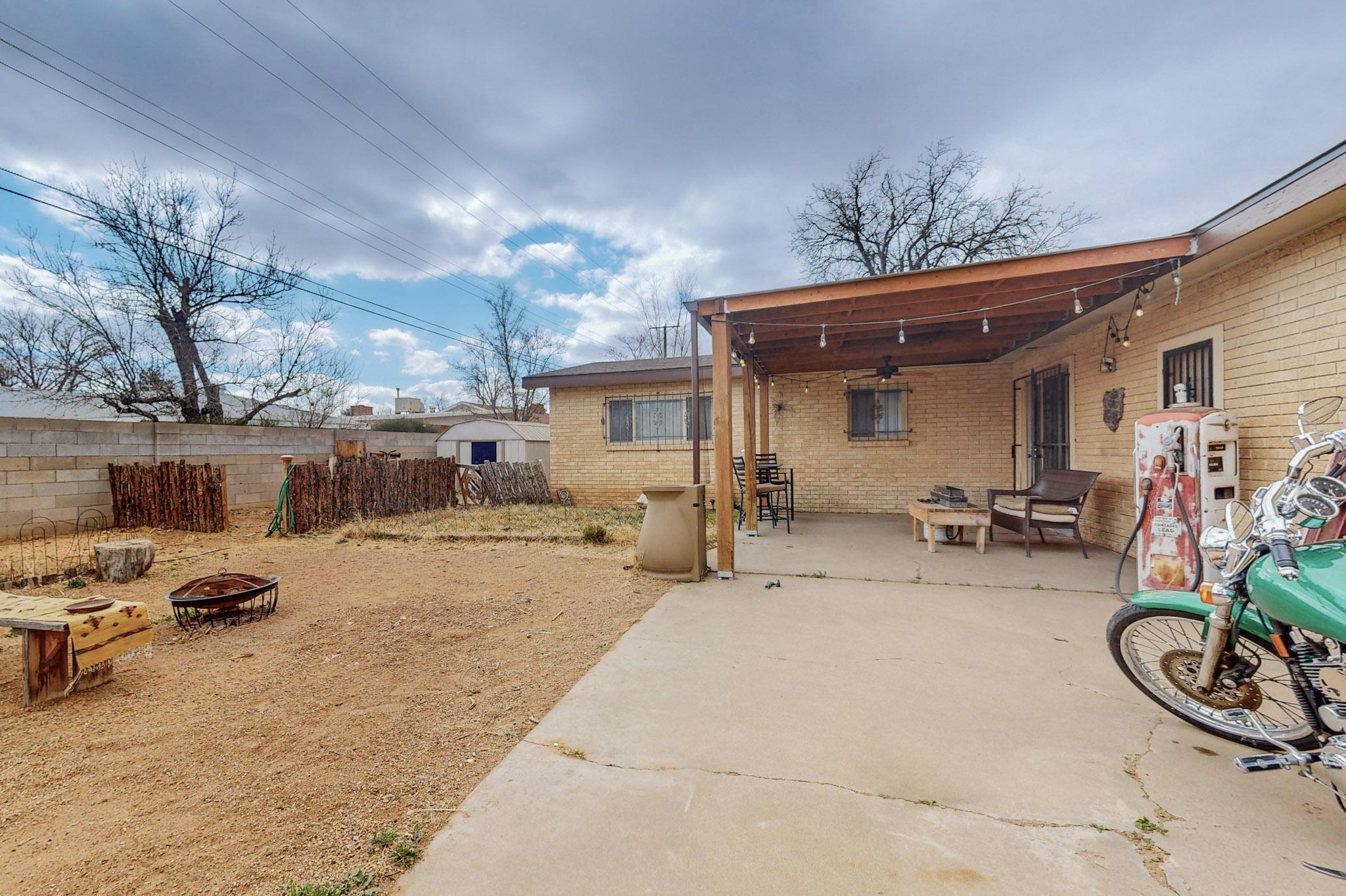 1112 Espanola Street NE