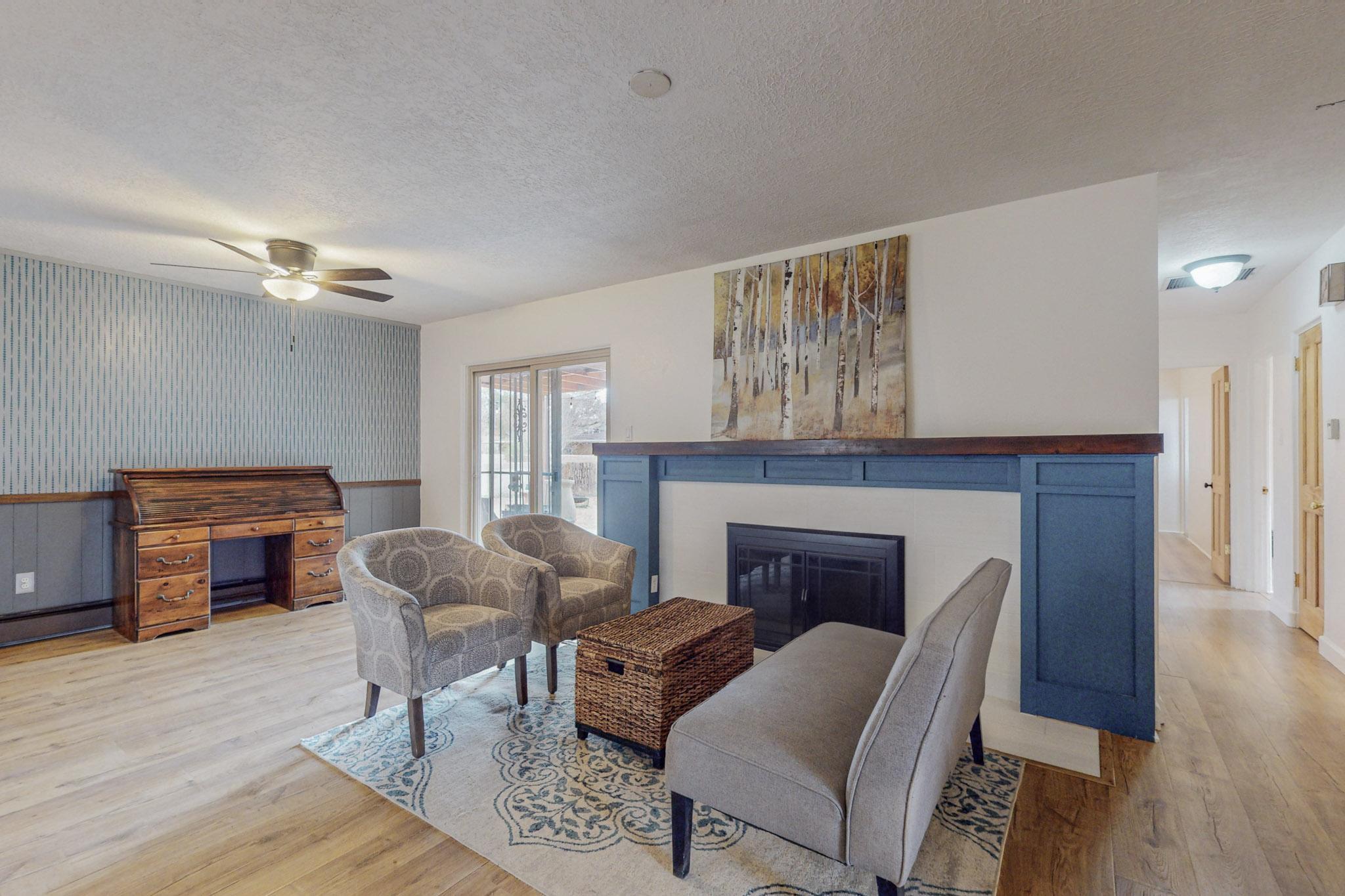 1112 Espanola Street NE