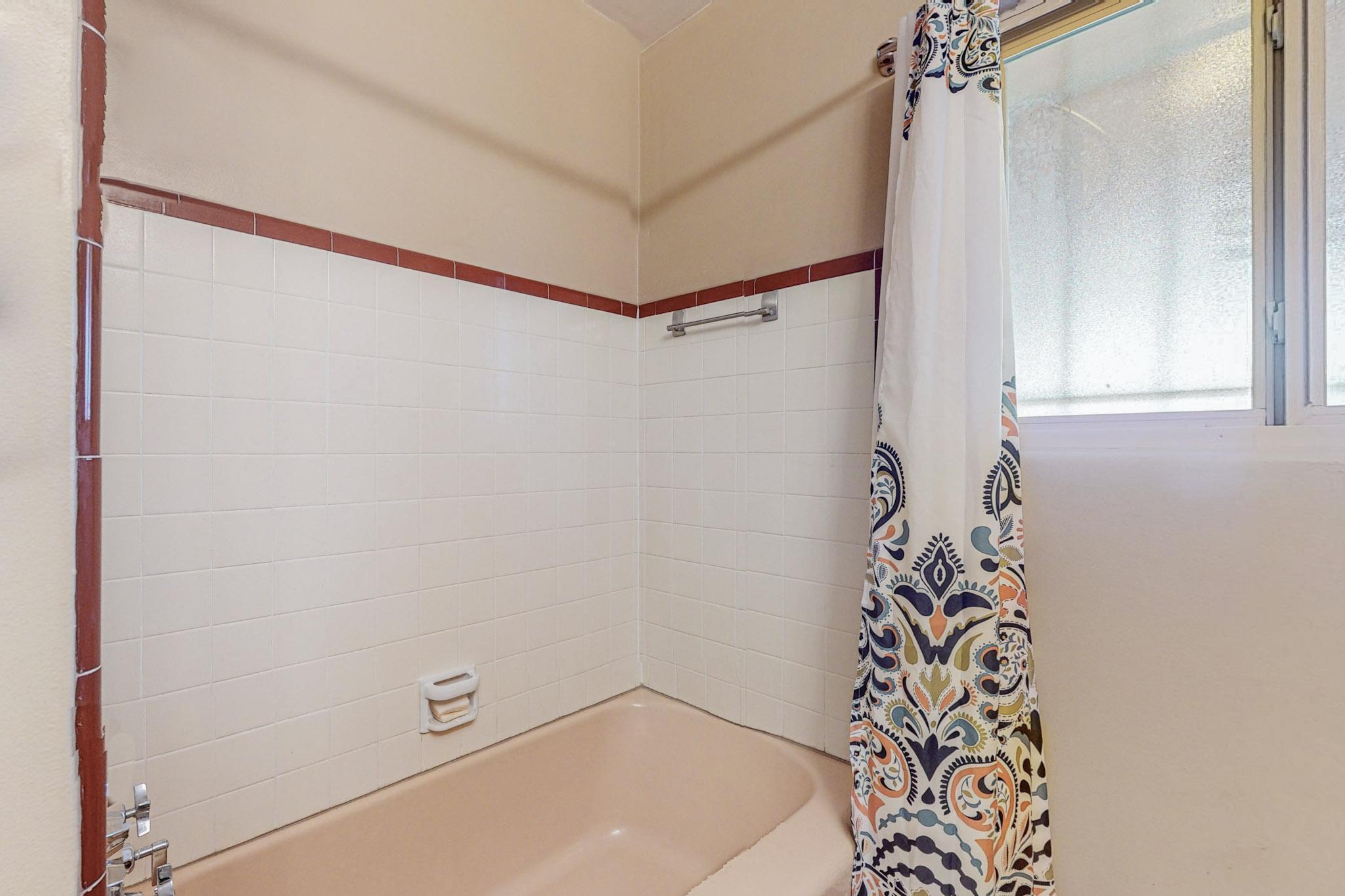 1112 Espanola Street NE