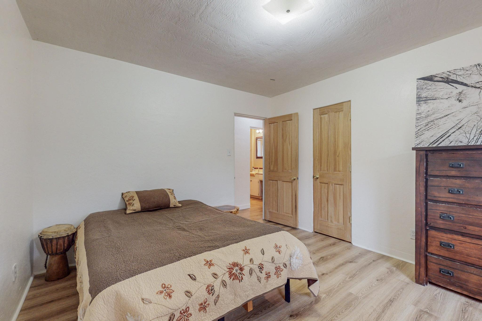 1112 Espanola Street NE