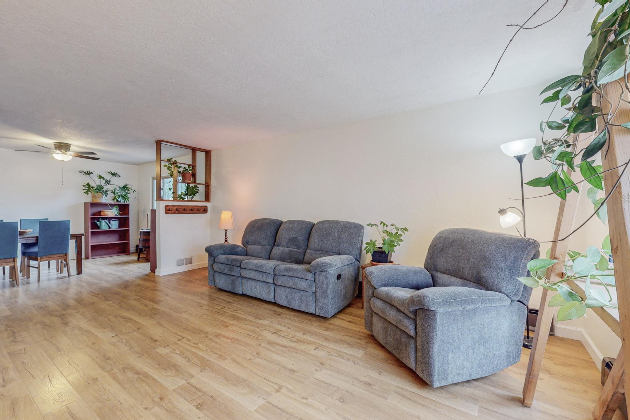 1112 Espanola Street NE