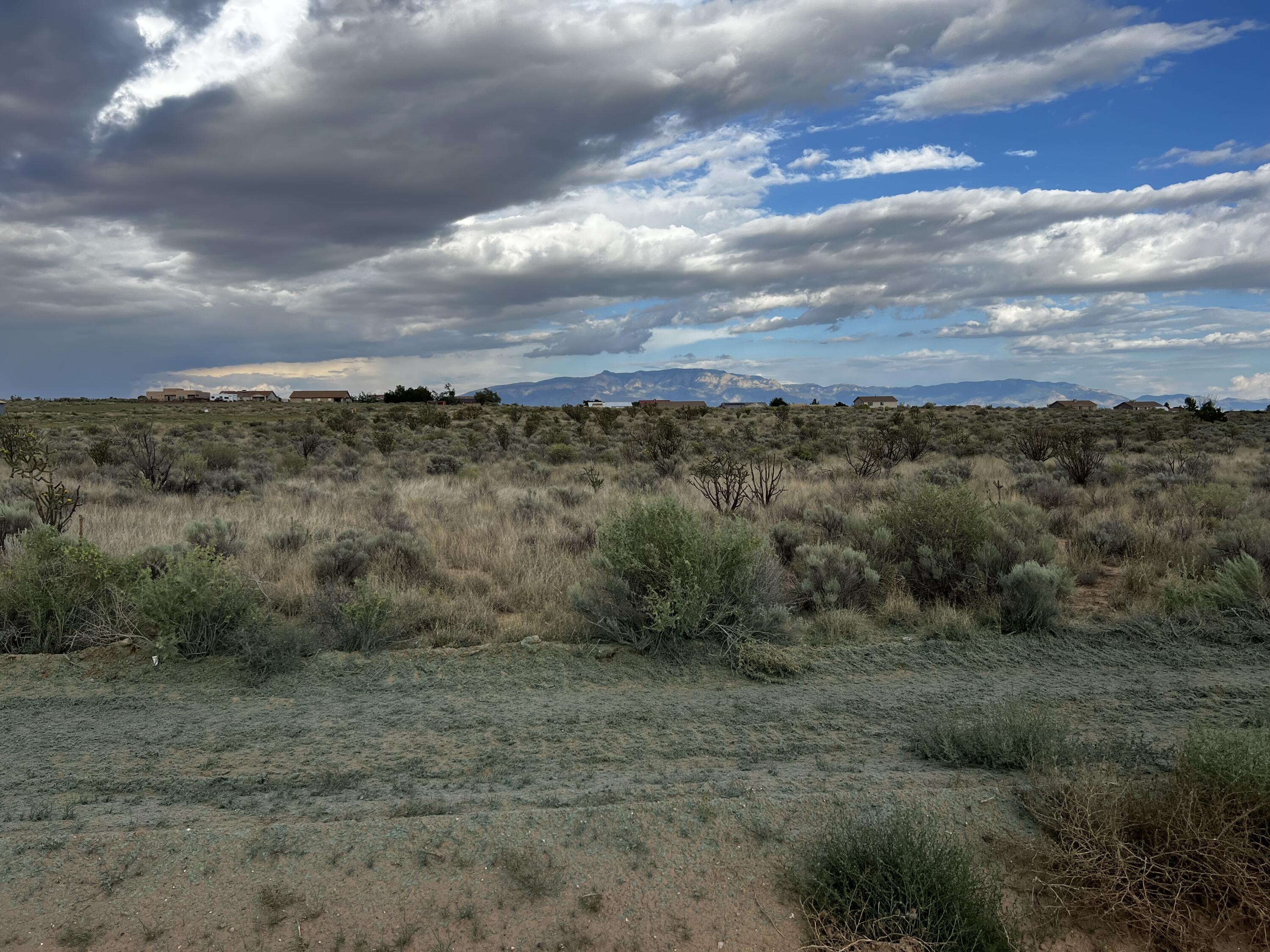 100 & 102 Rainbow Boulevard SE