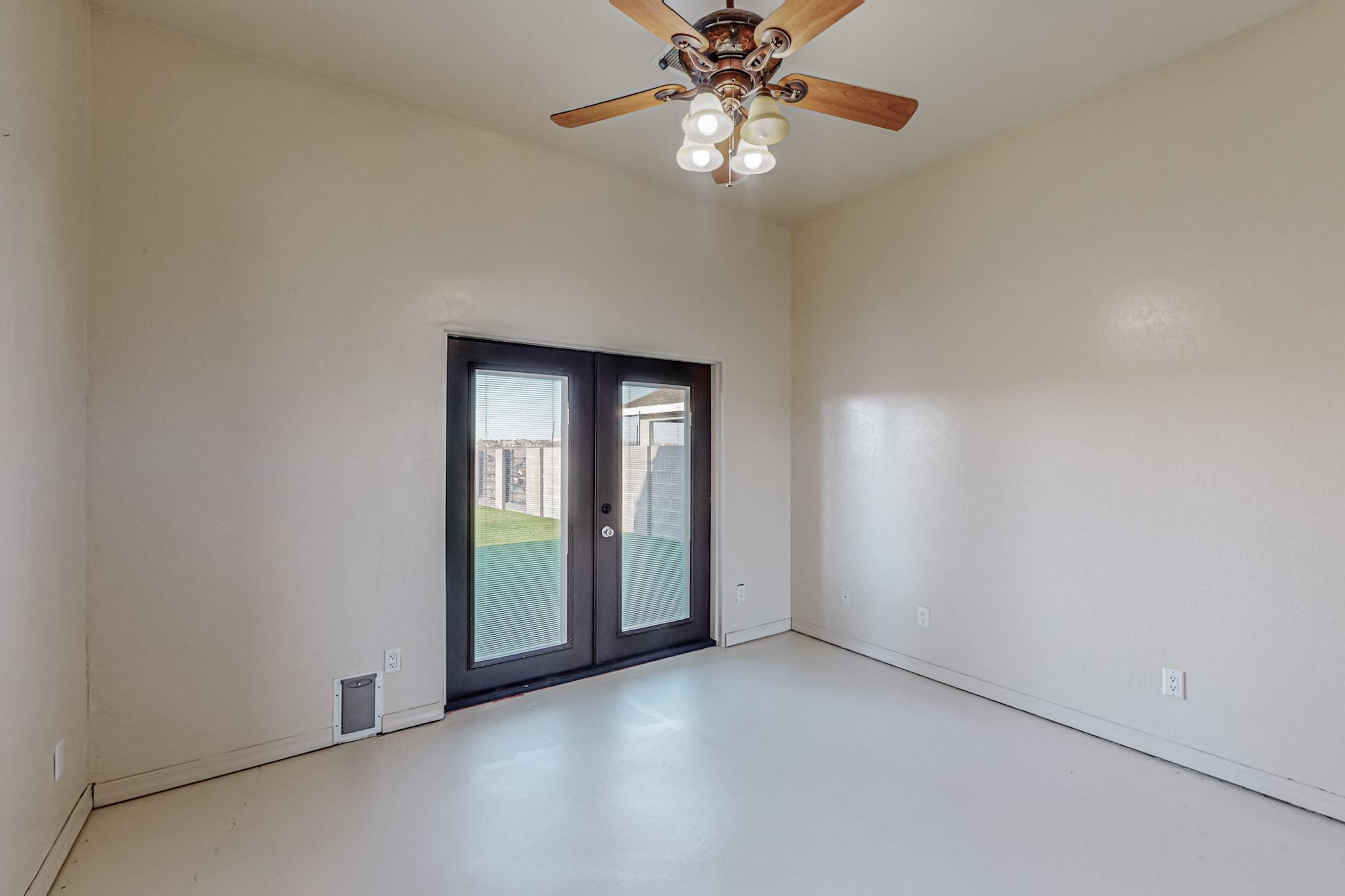 5905 Irving Boulevard NW