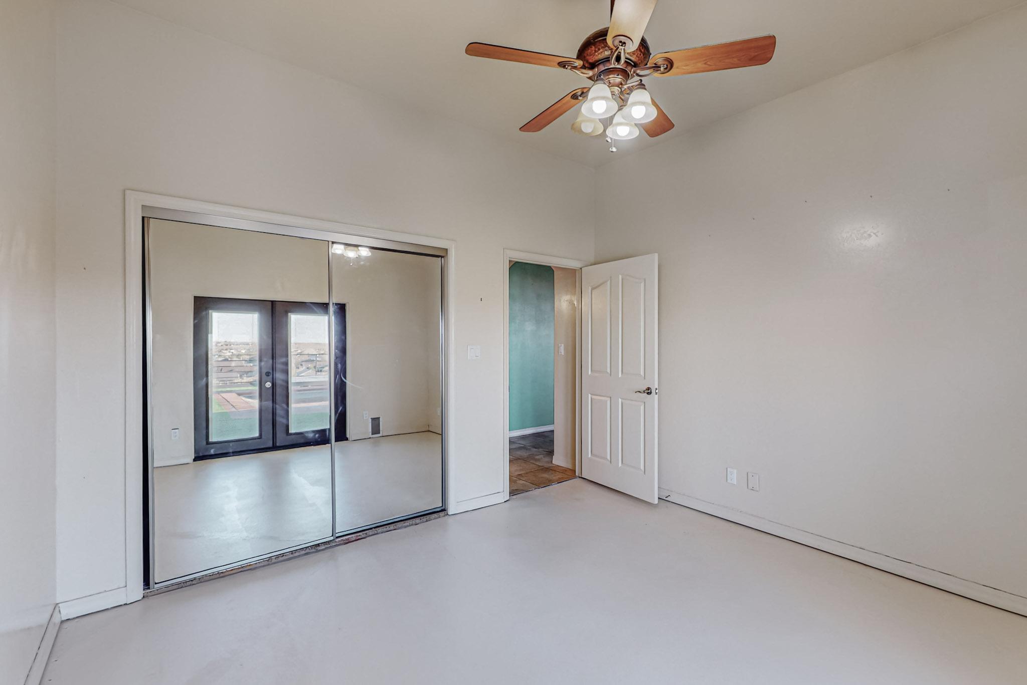 5905 Irving Boulevard NW