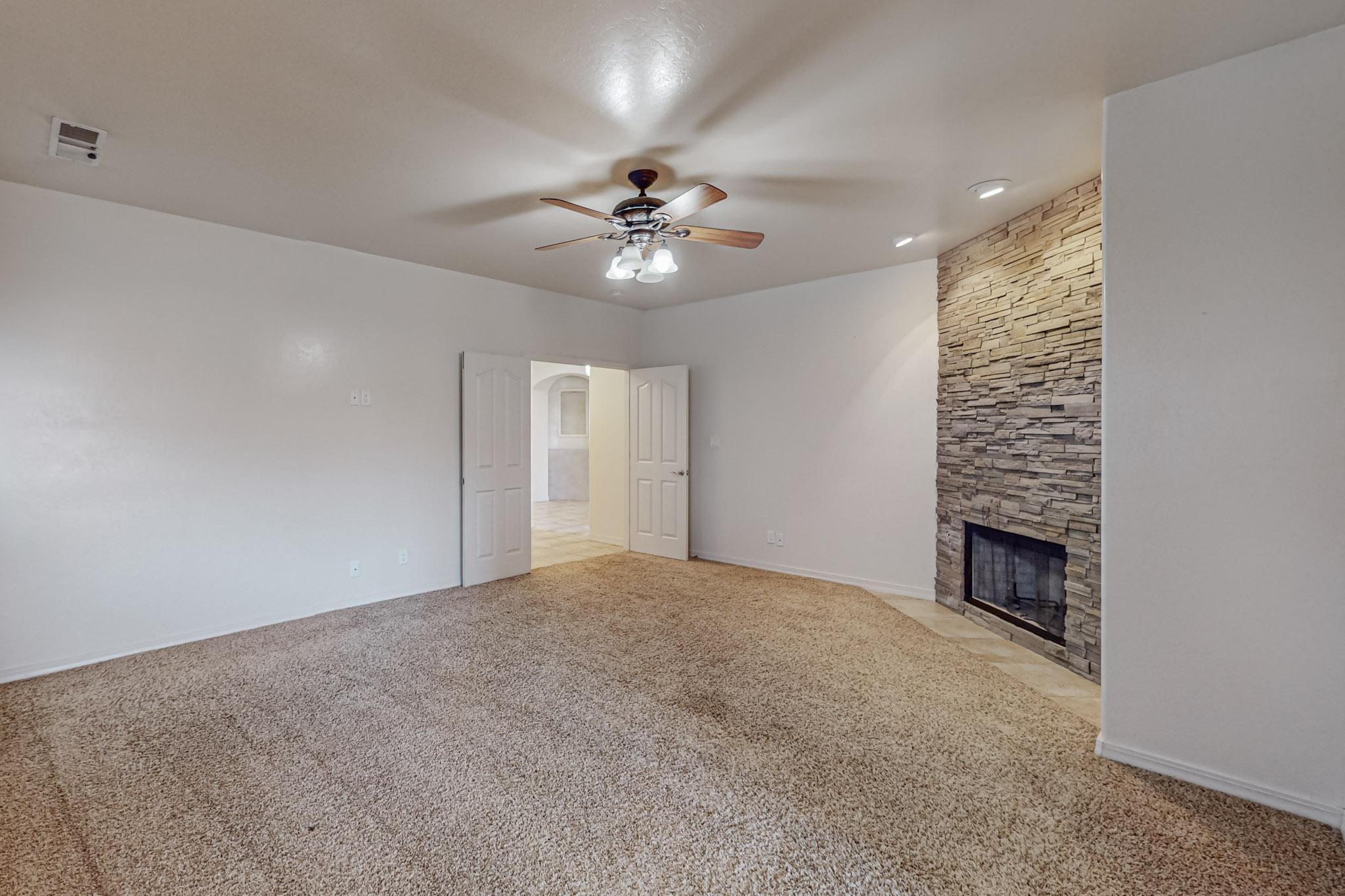 5905 Irving Boulevard NW