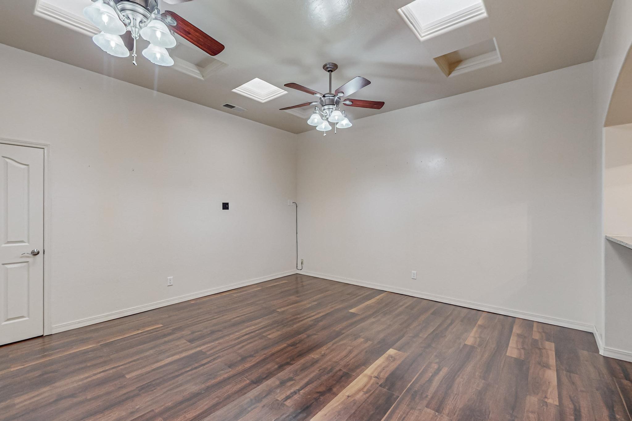 5905 Irving Boulevard NW