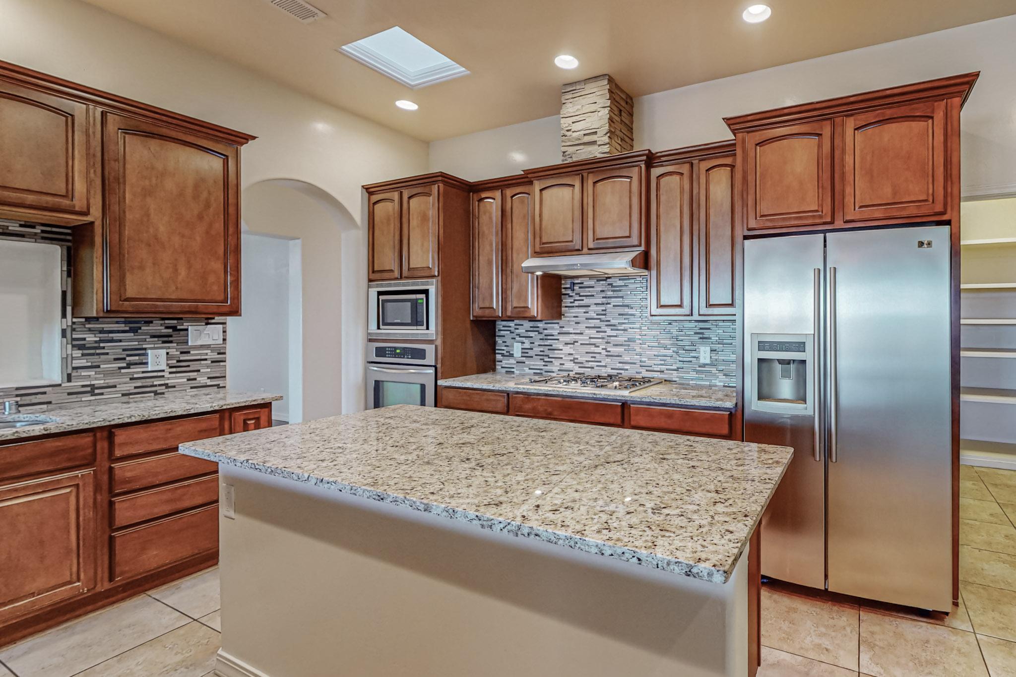 5905 Irving Boulevard NW