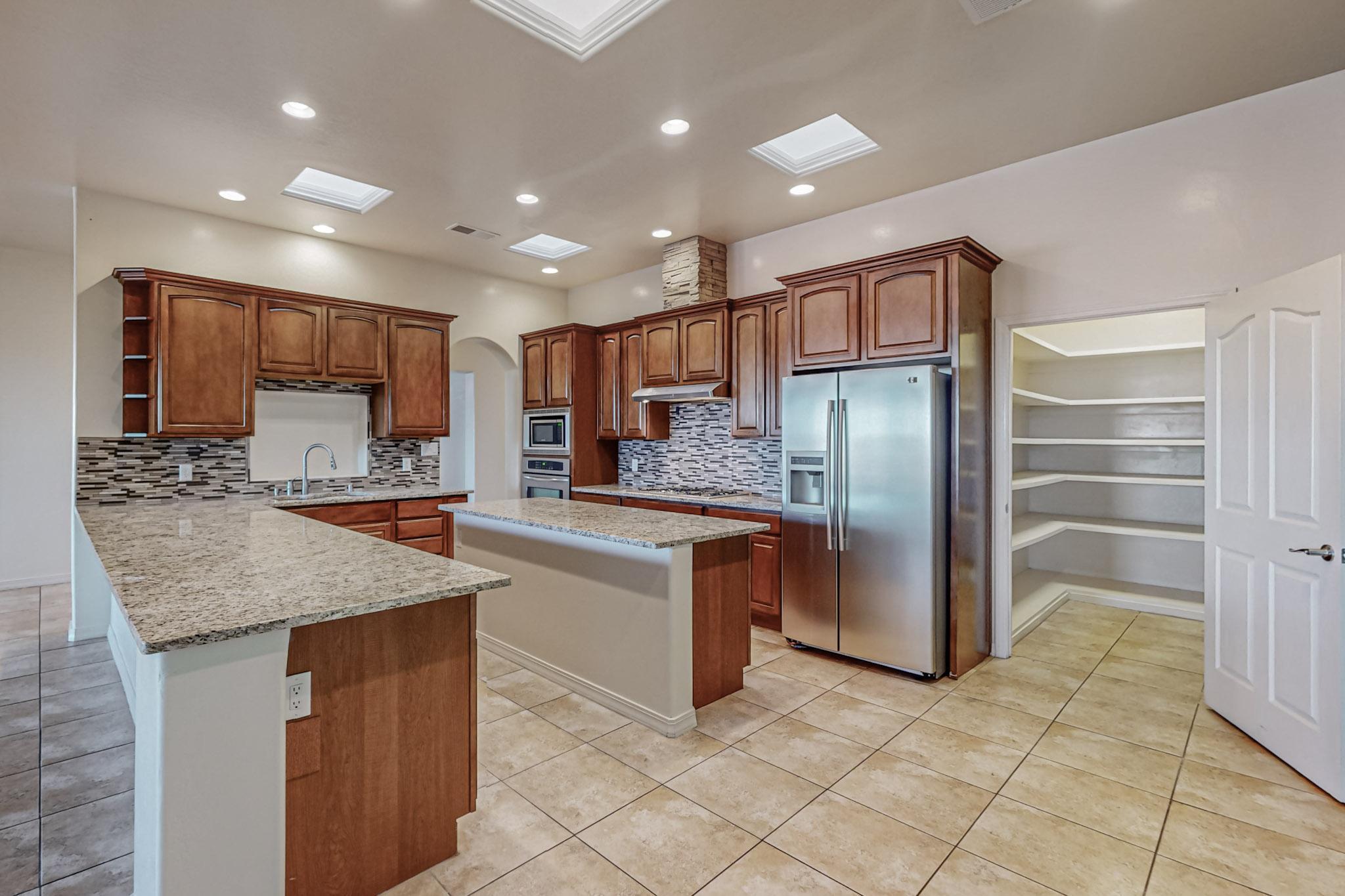 5905 Irving Boulevard NW