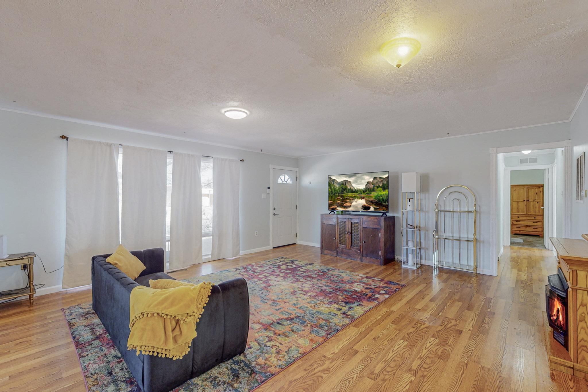 20 Lost Horizon Drive NW