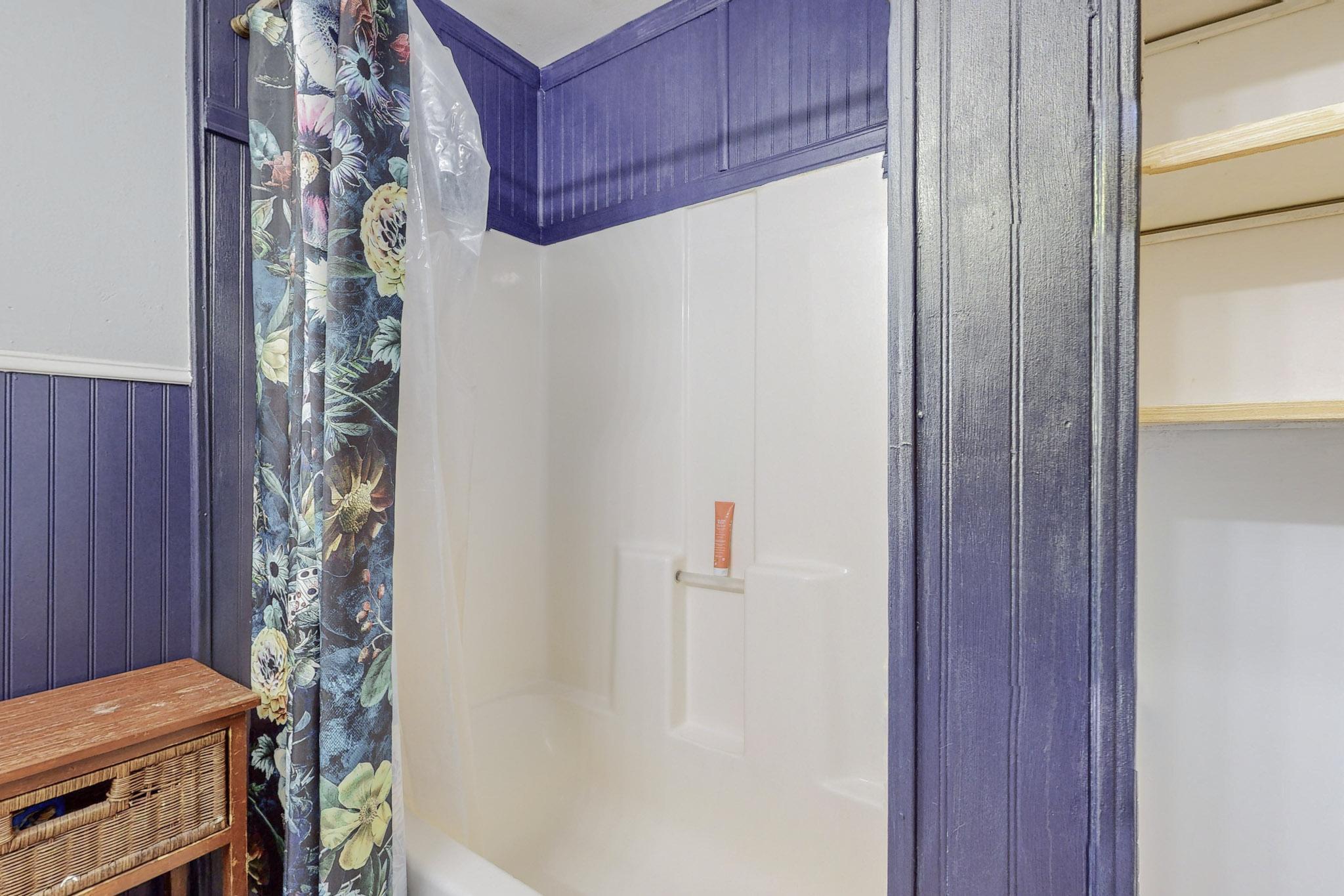 20 Lost Horizon Drive NW