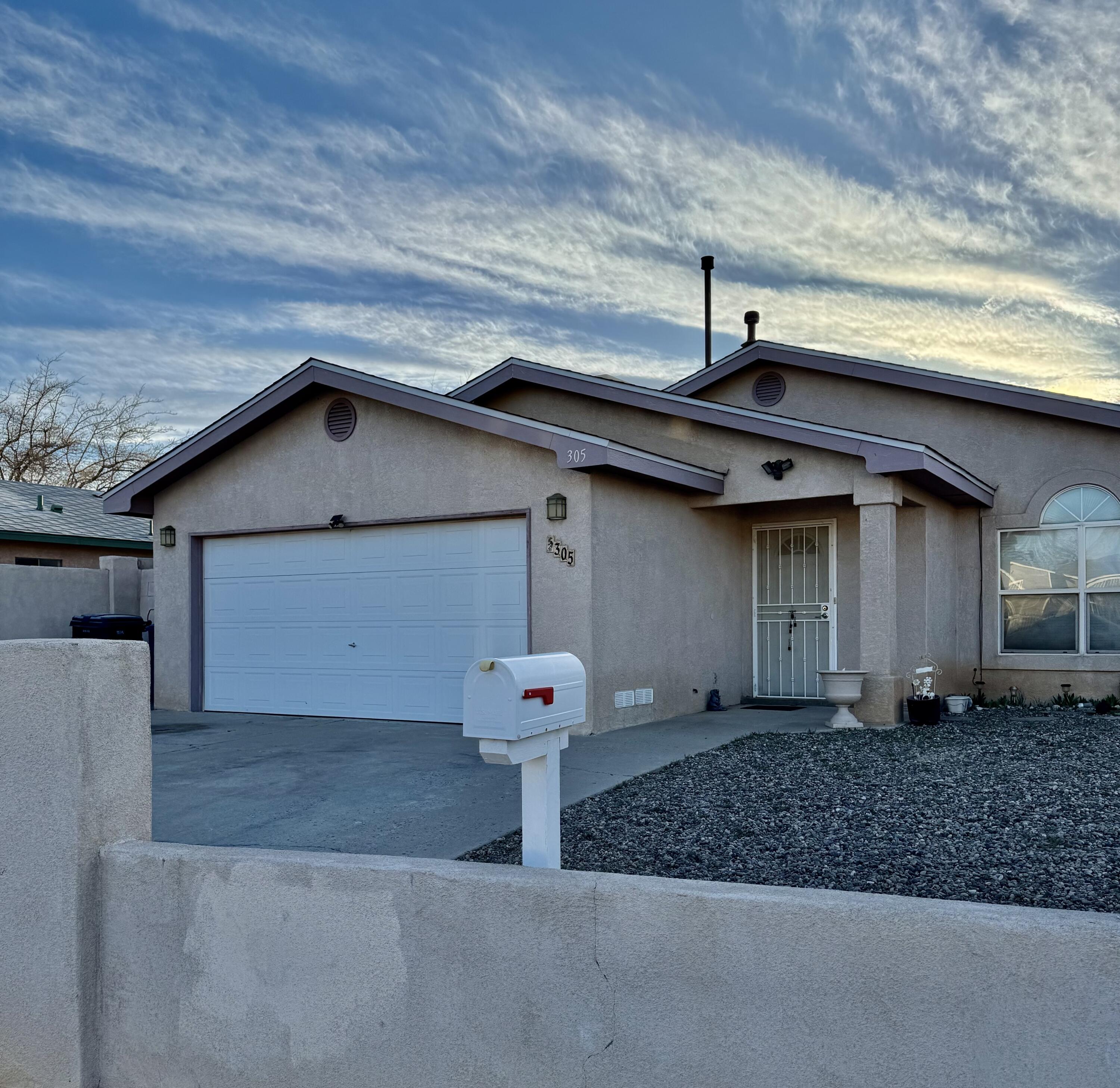 305 Dorothy Street NE