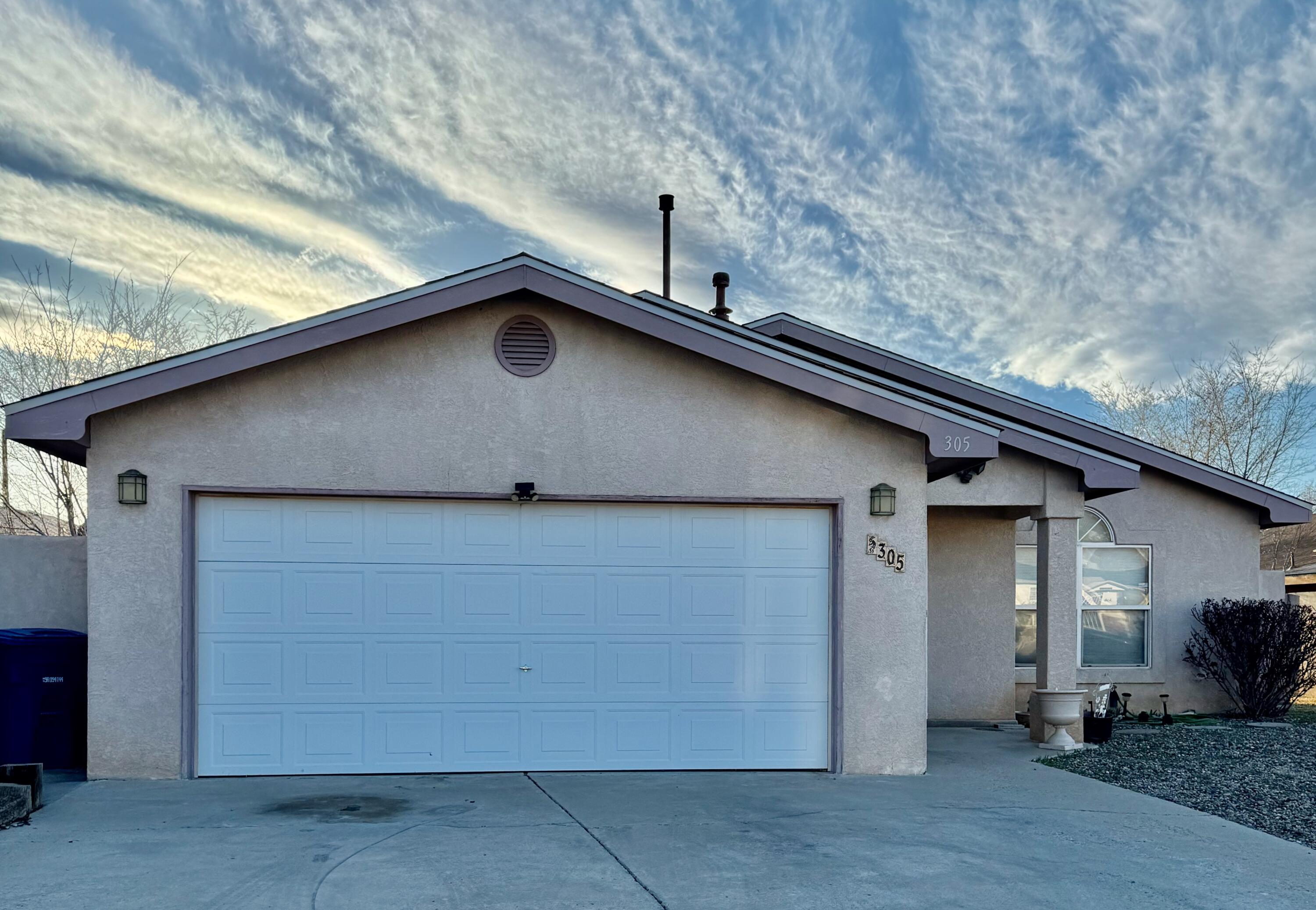 305 Dorothy Street NE