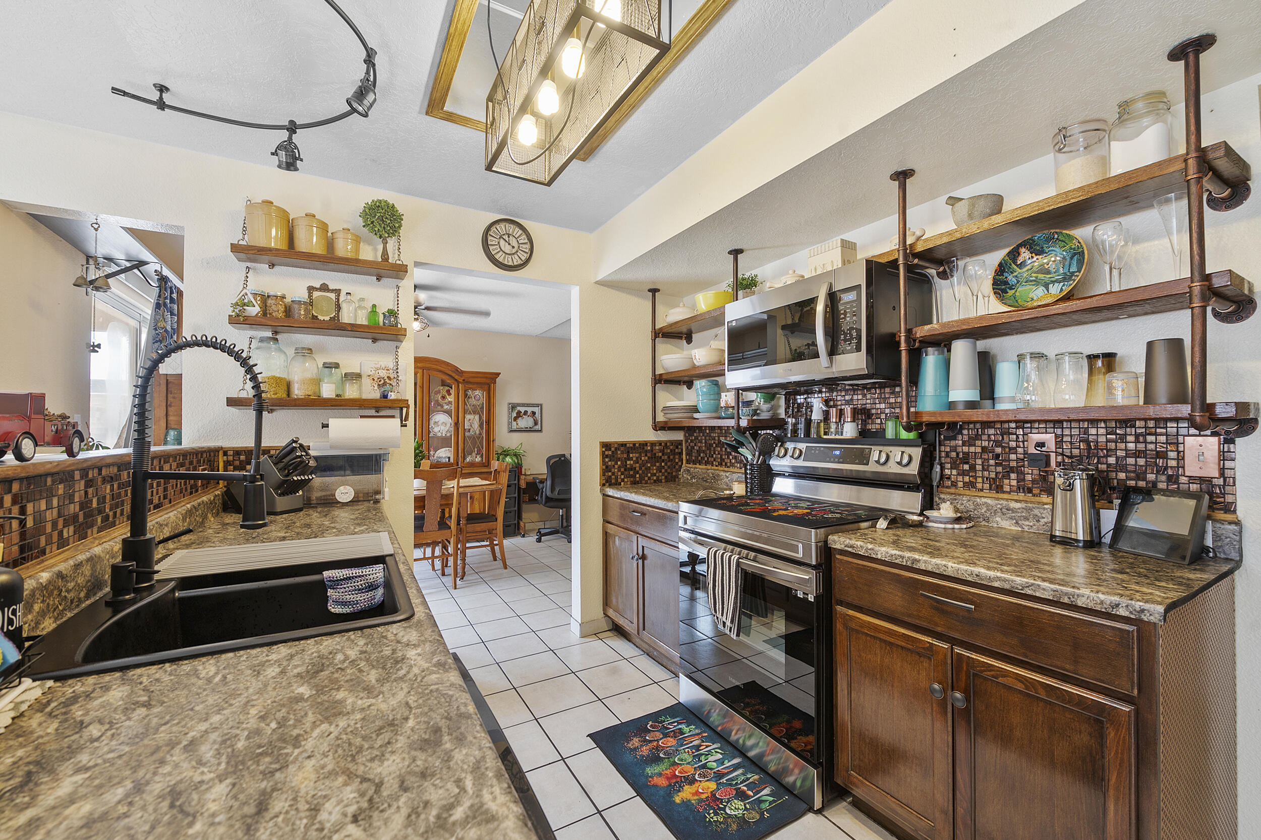 7540 Mackenzie Drive NE