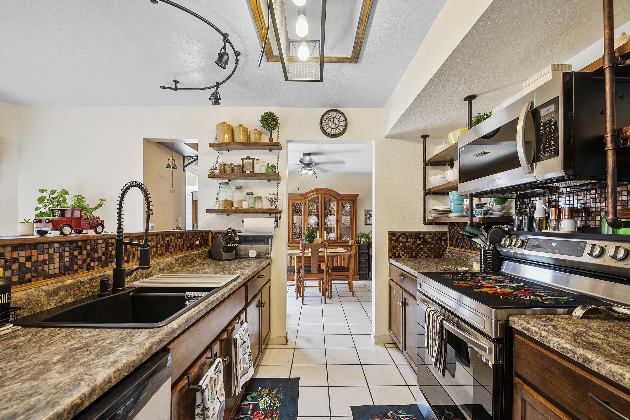 7540 Mackenzie Drive NE