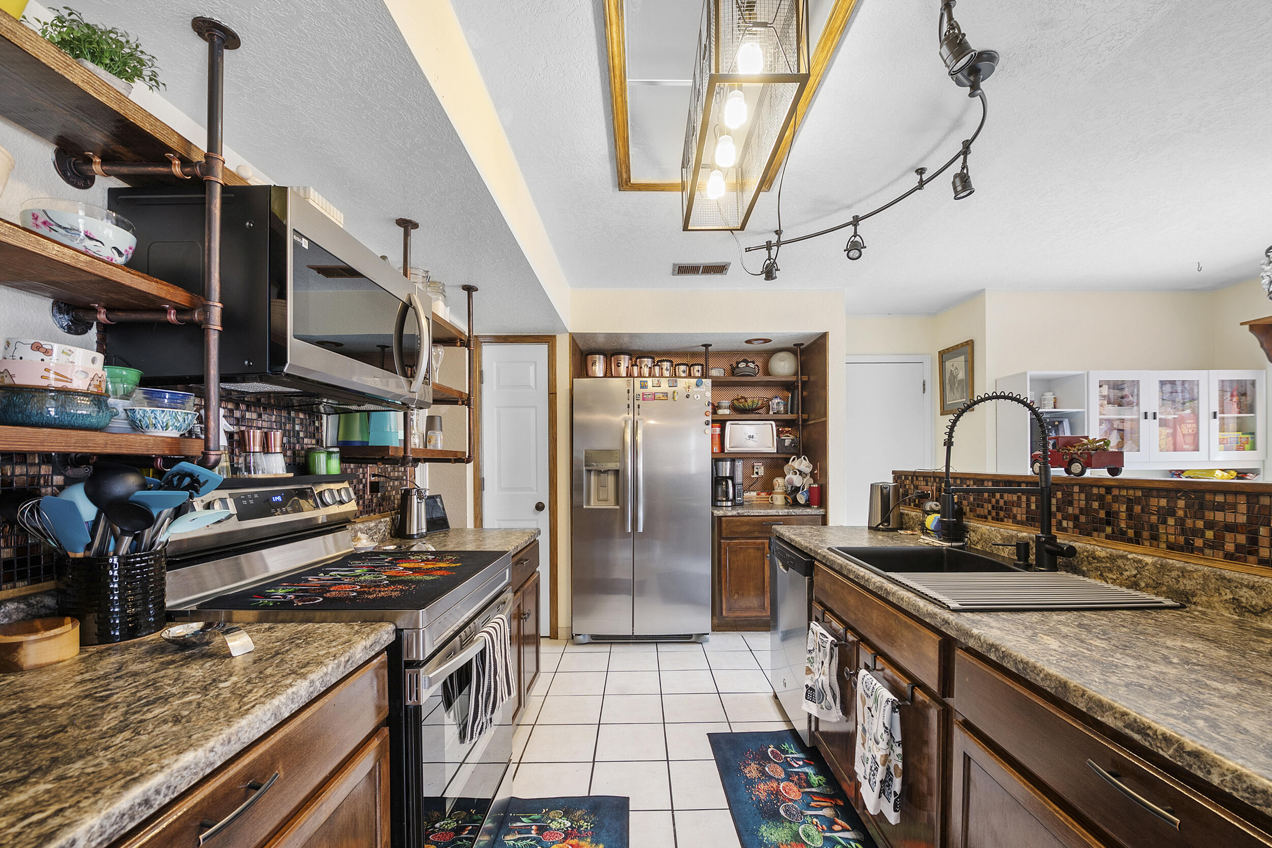 7540 Mackenzie Drive NE