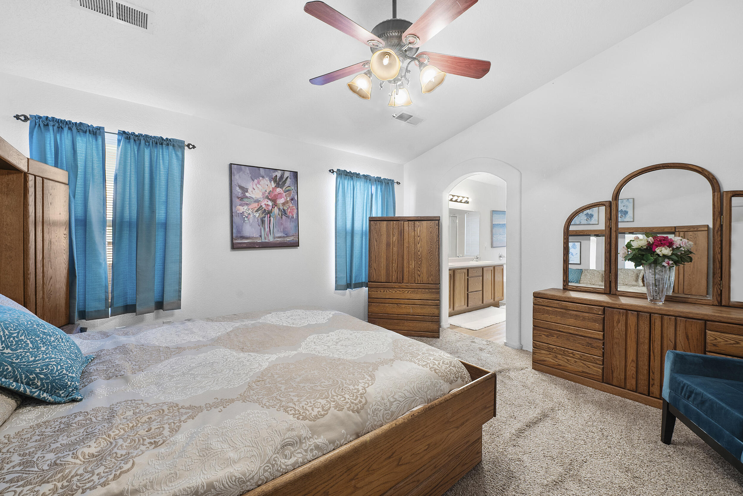 6115 Stargazer Avenue NW