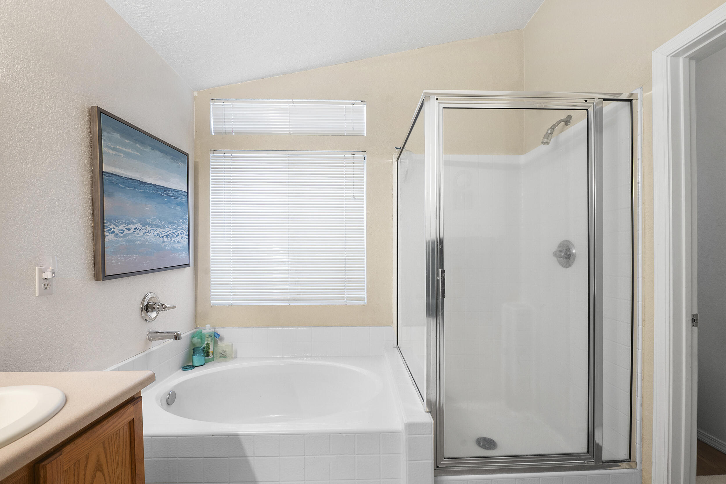 6115 Stargazer Avenue NW