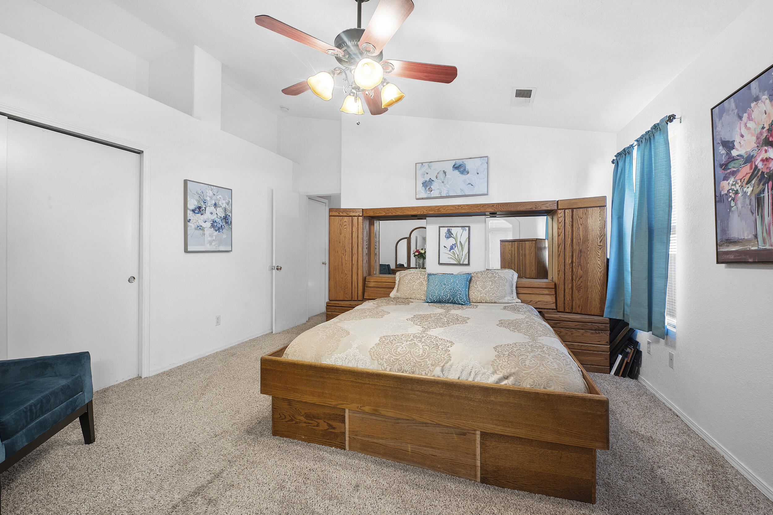 6115 Stargazer Avenue NW