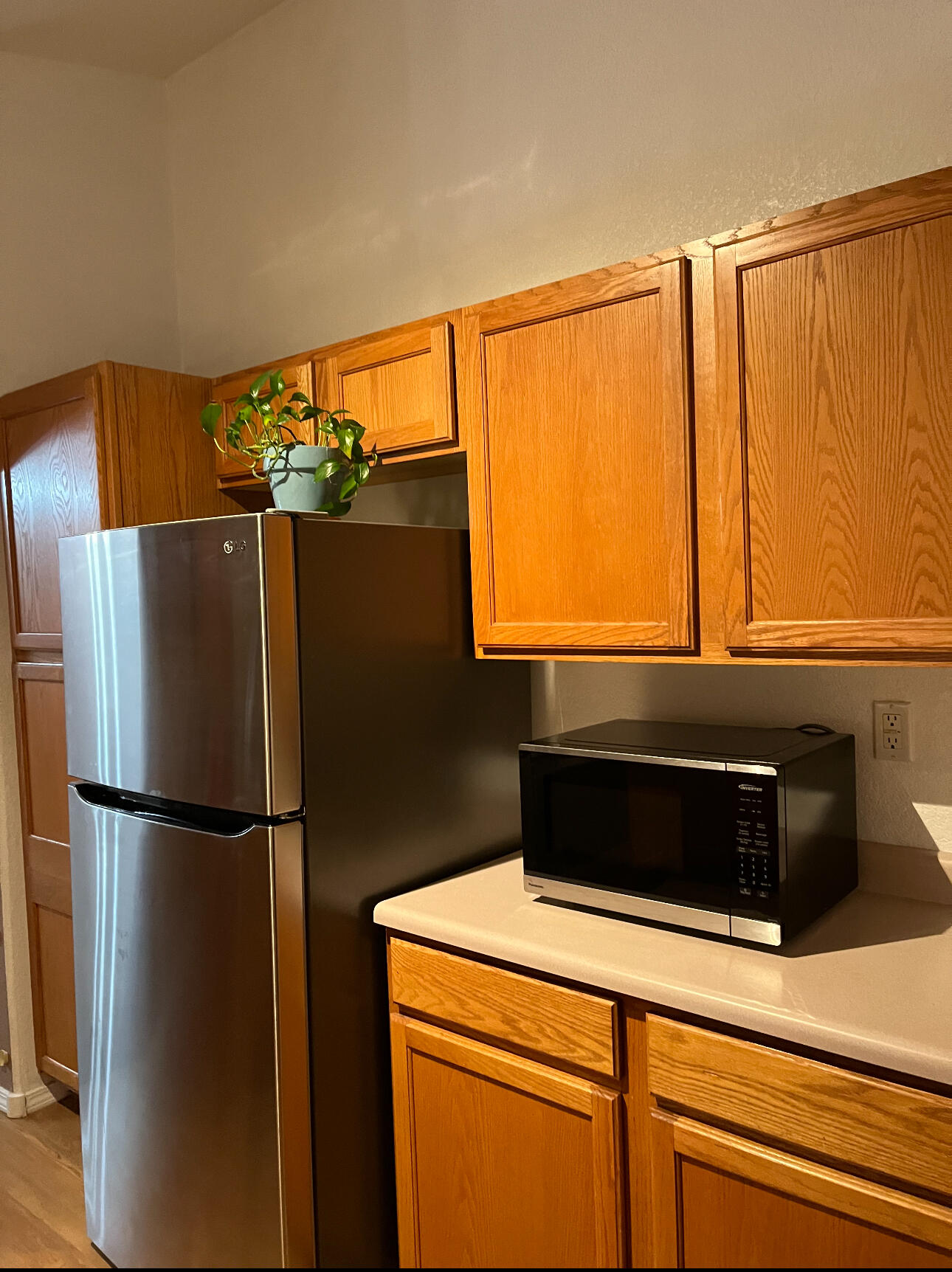 6115 Stargazer Avenue NW