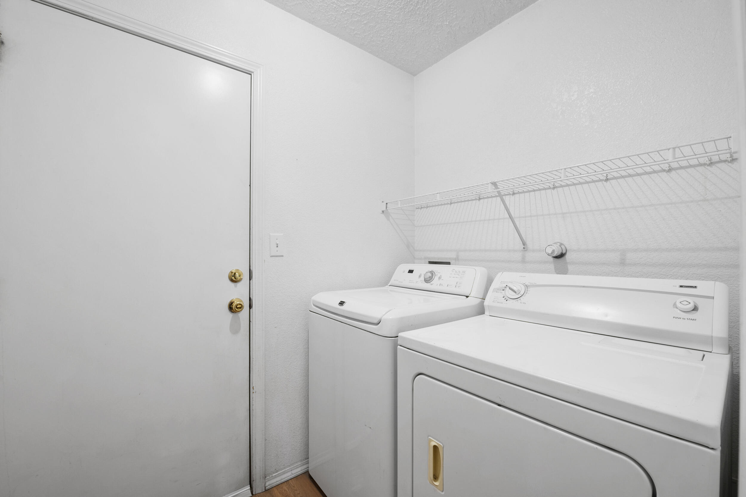 6115 Stargazer Avenue NW