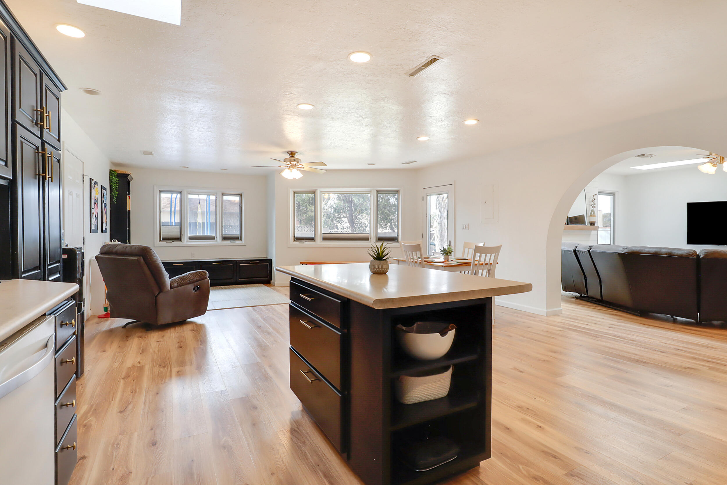 11104 Newcomb Avenue NE