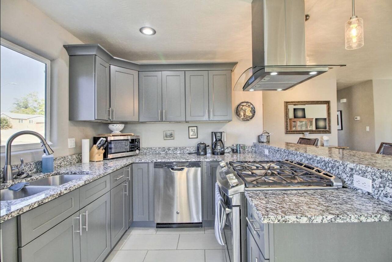 1801 Princeton Drive SE