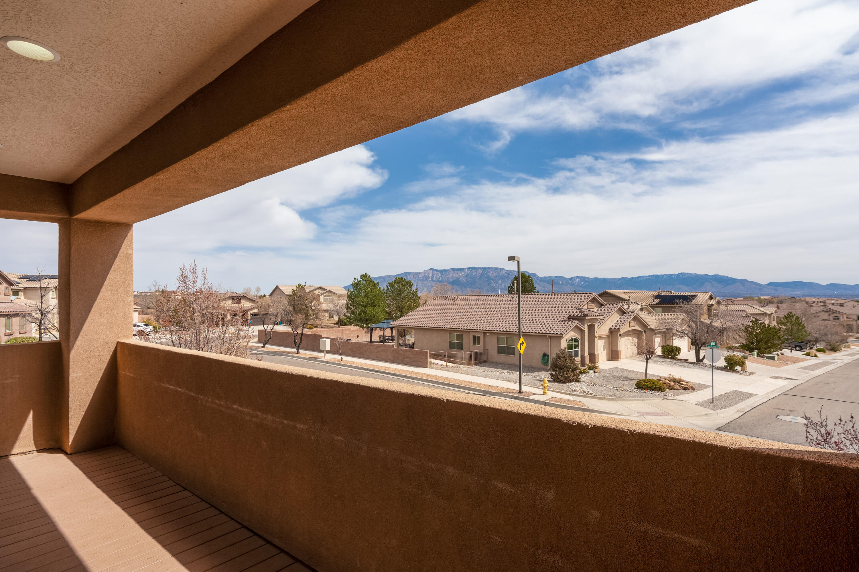 2000 Las Brisas Circle SE