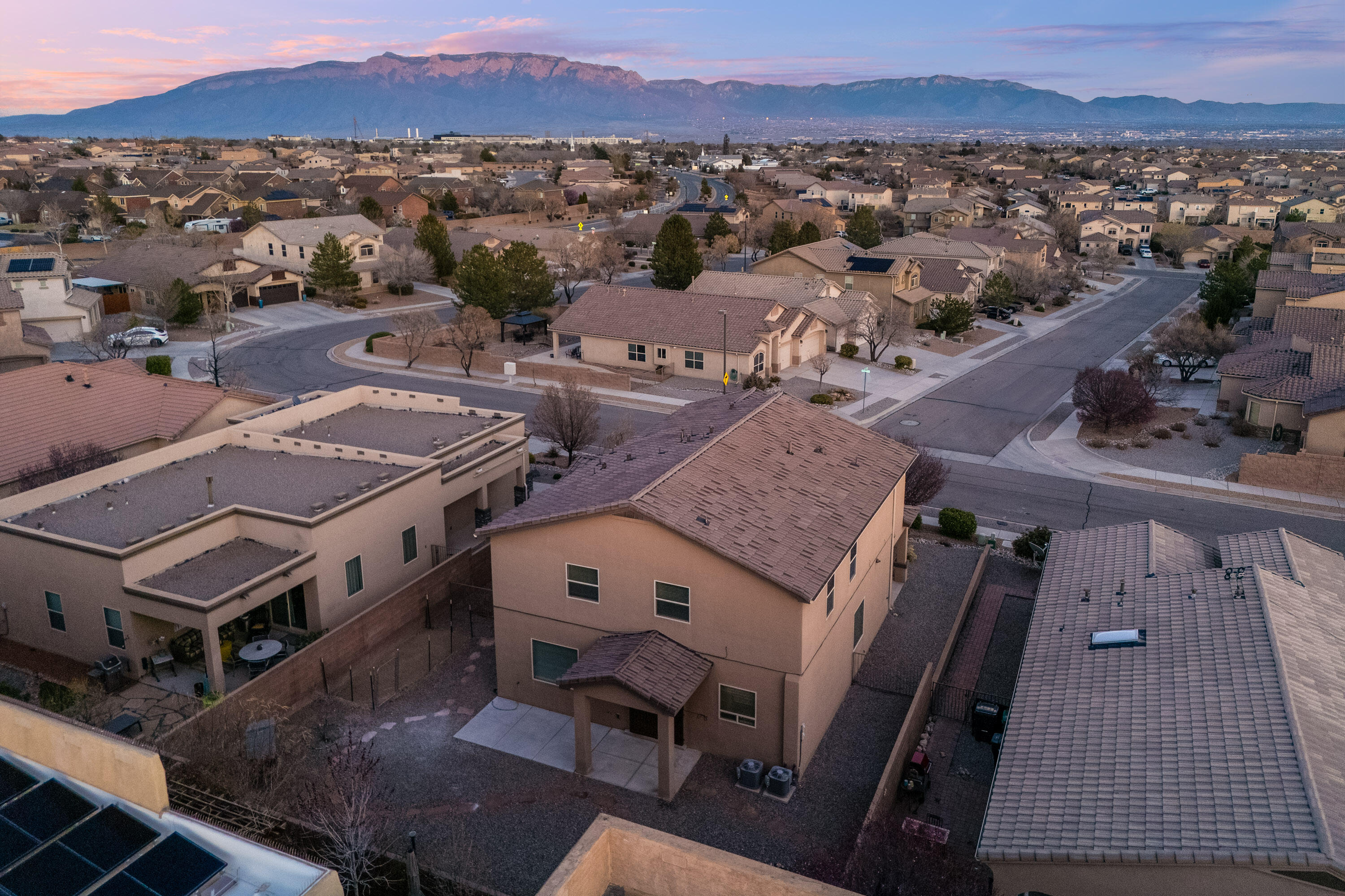 2000 Las Brisas Circle SE