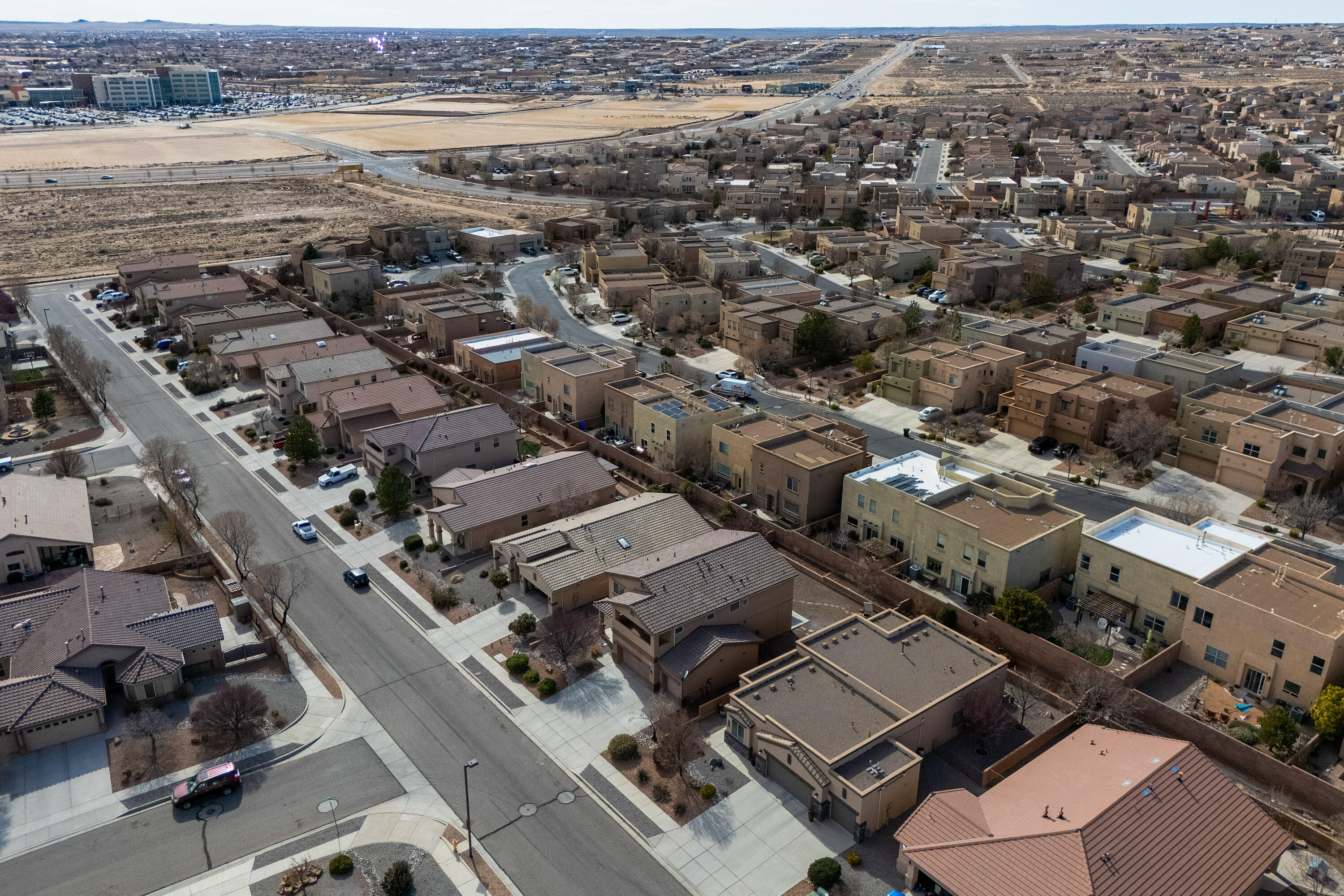 2000 Las Brisas Circle SE