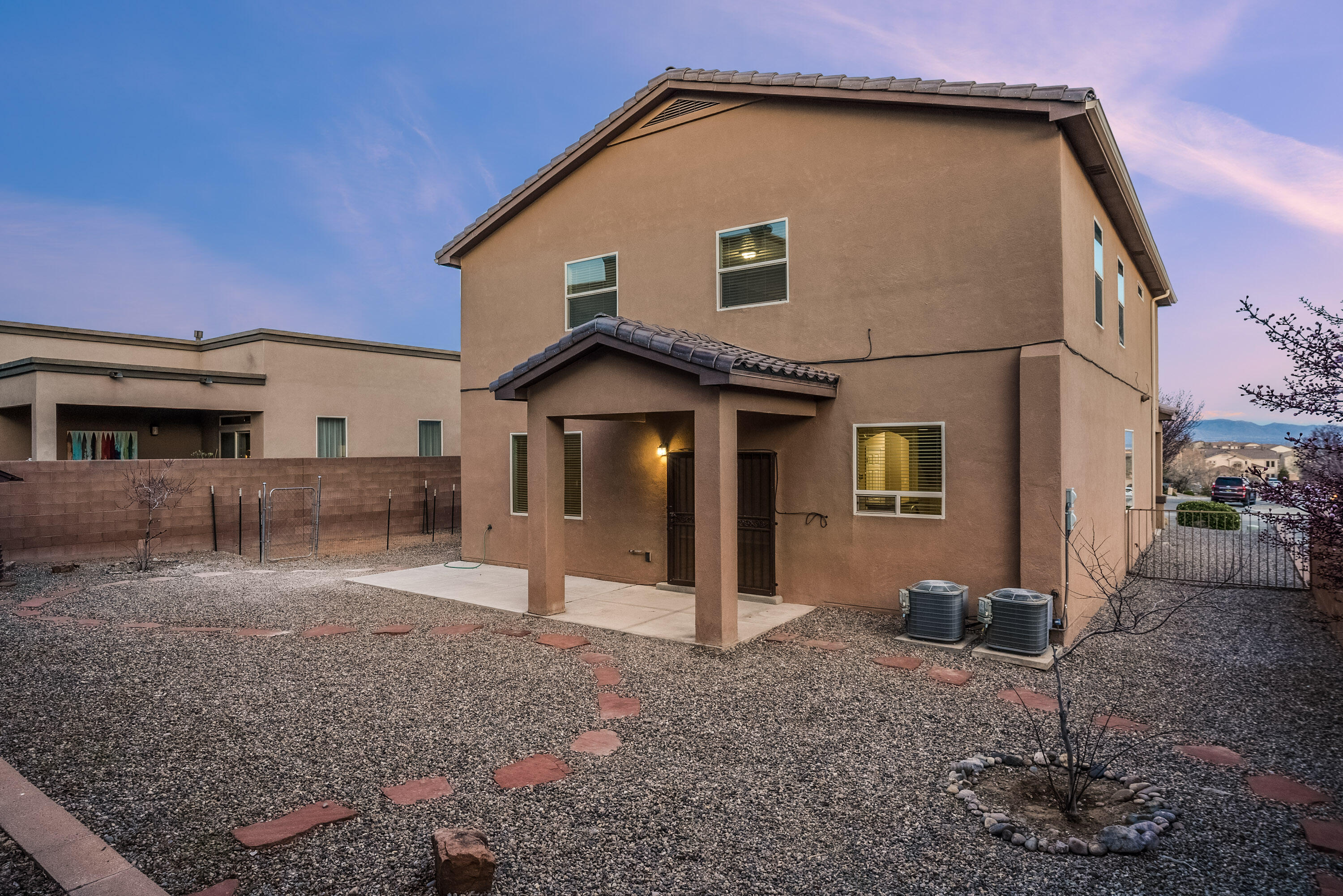 2000 Las Brisas Circle SE