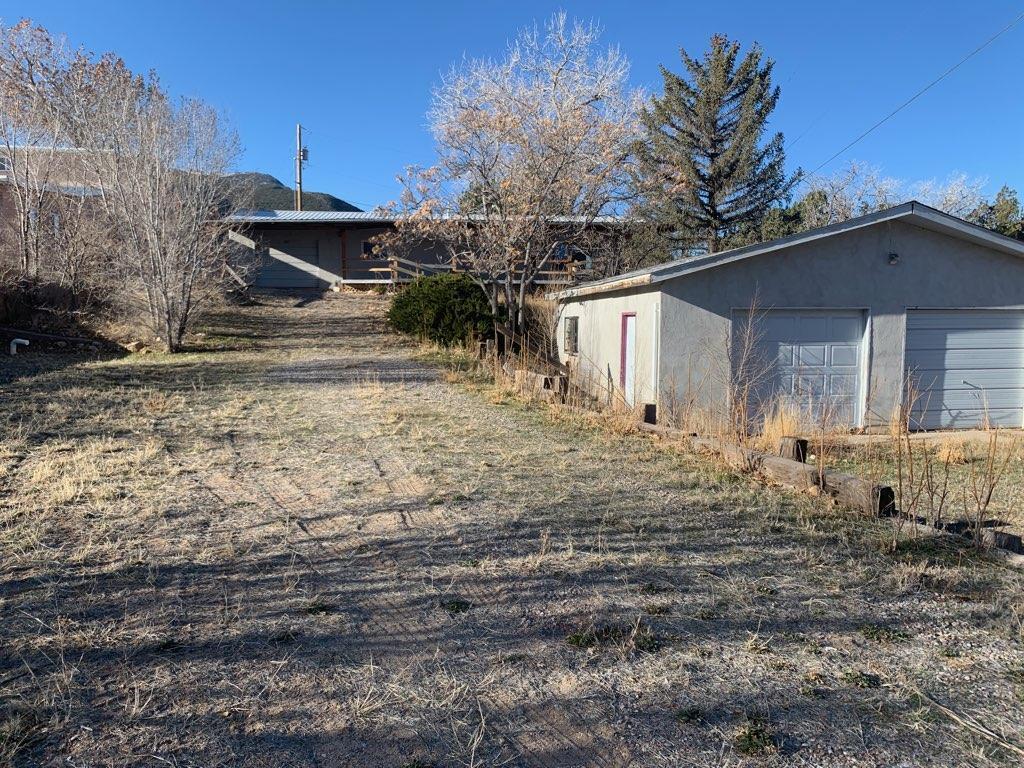 19 Camino De La Ciruela