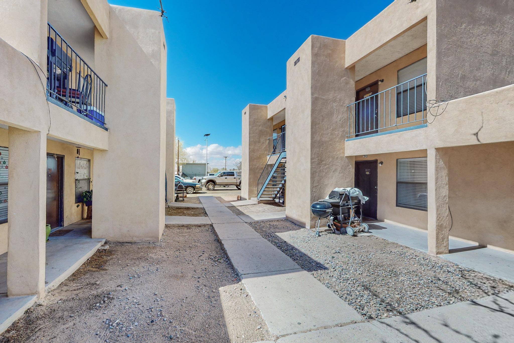 304-308 Pennslvania Street NE