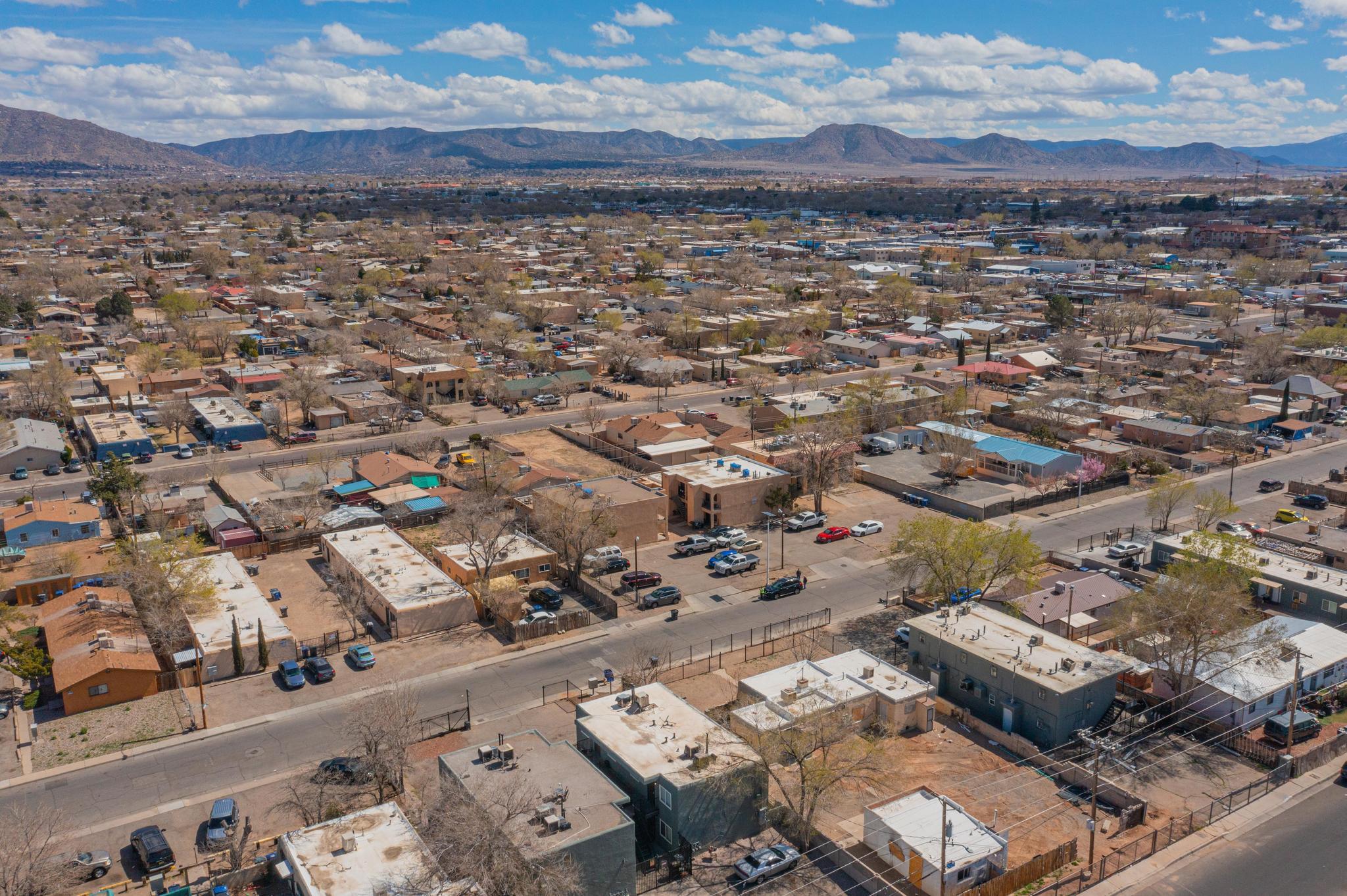 304-308 Pennslvania Street NE