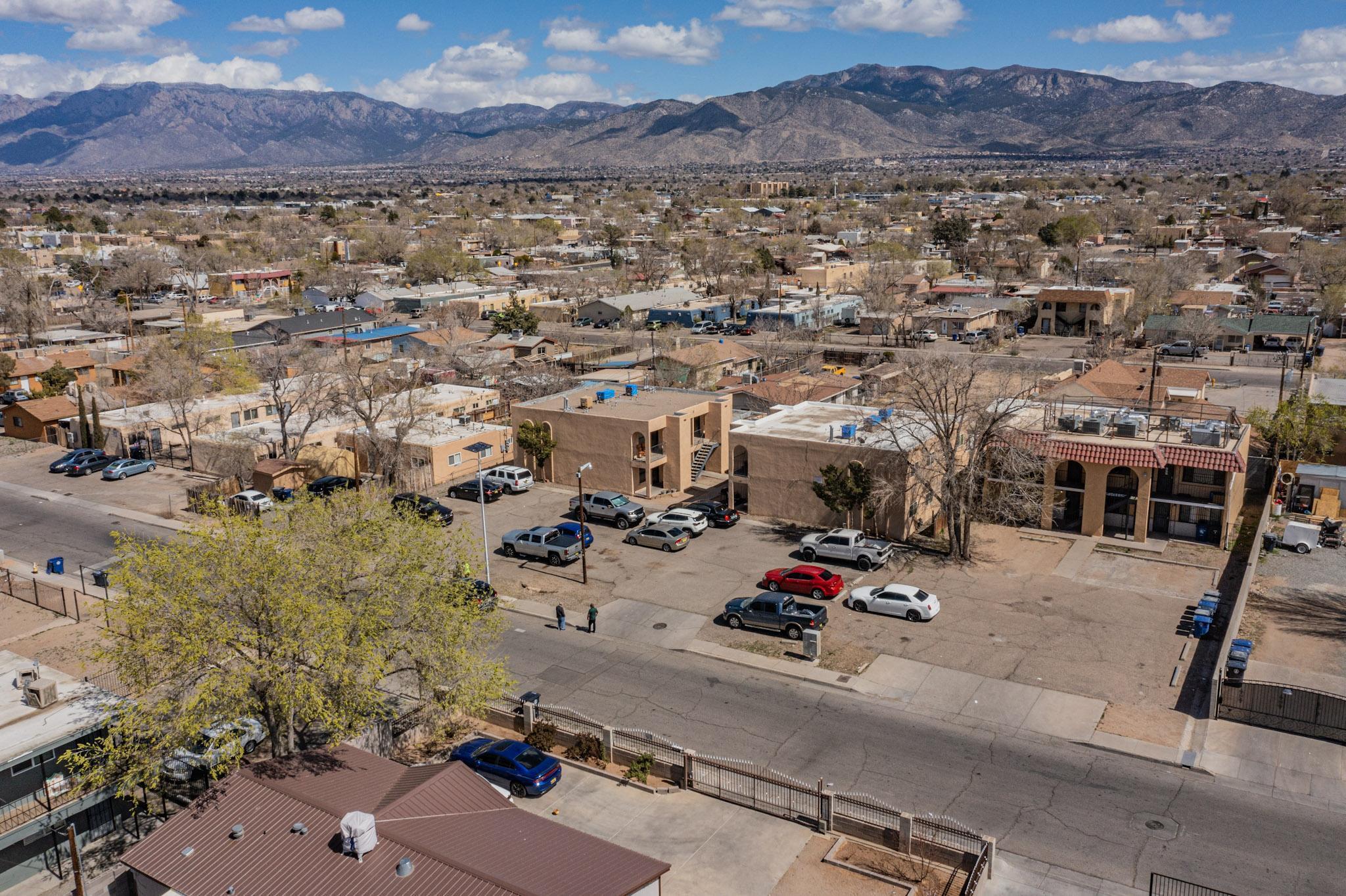 304-308 Pennslvania Street NE