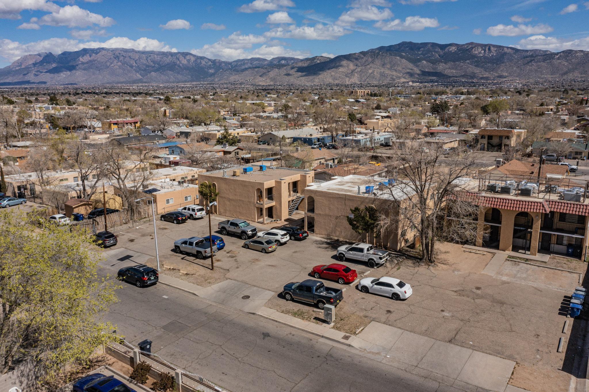 304-308 Pennslvania Street NE