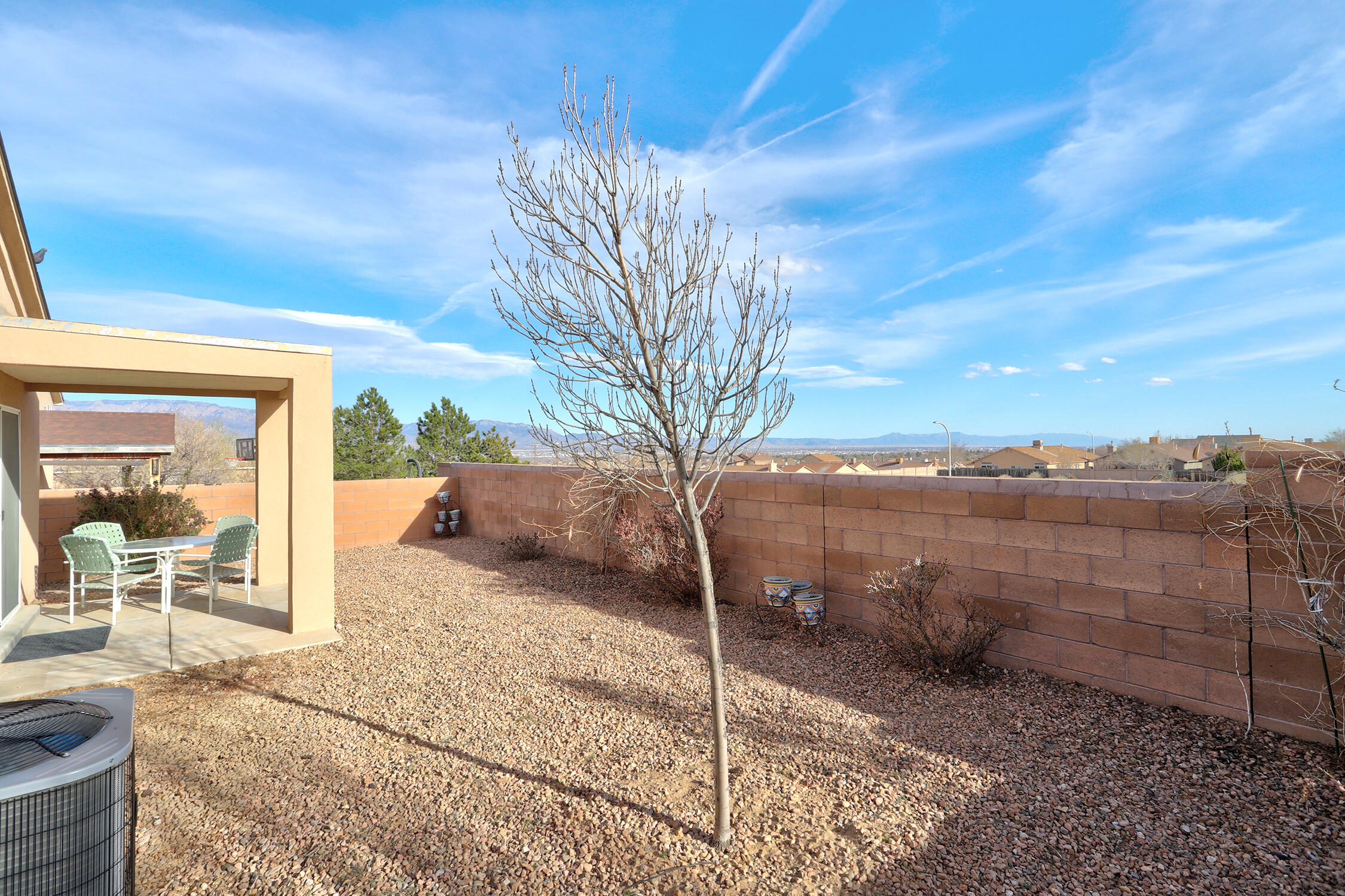 6206 Nueva Espana Road NW