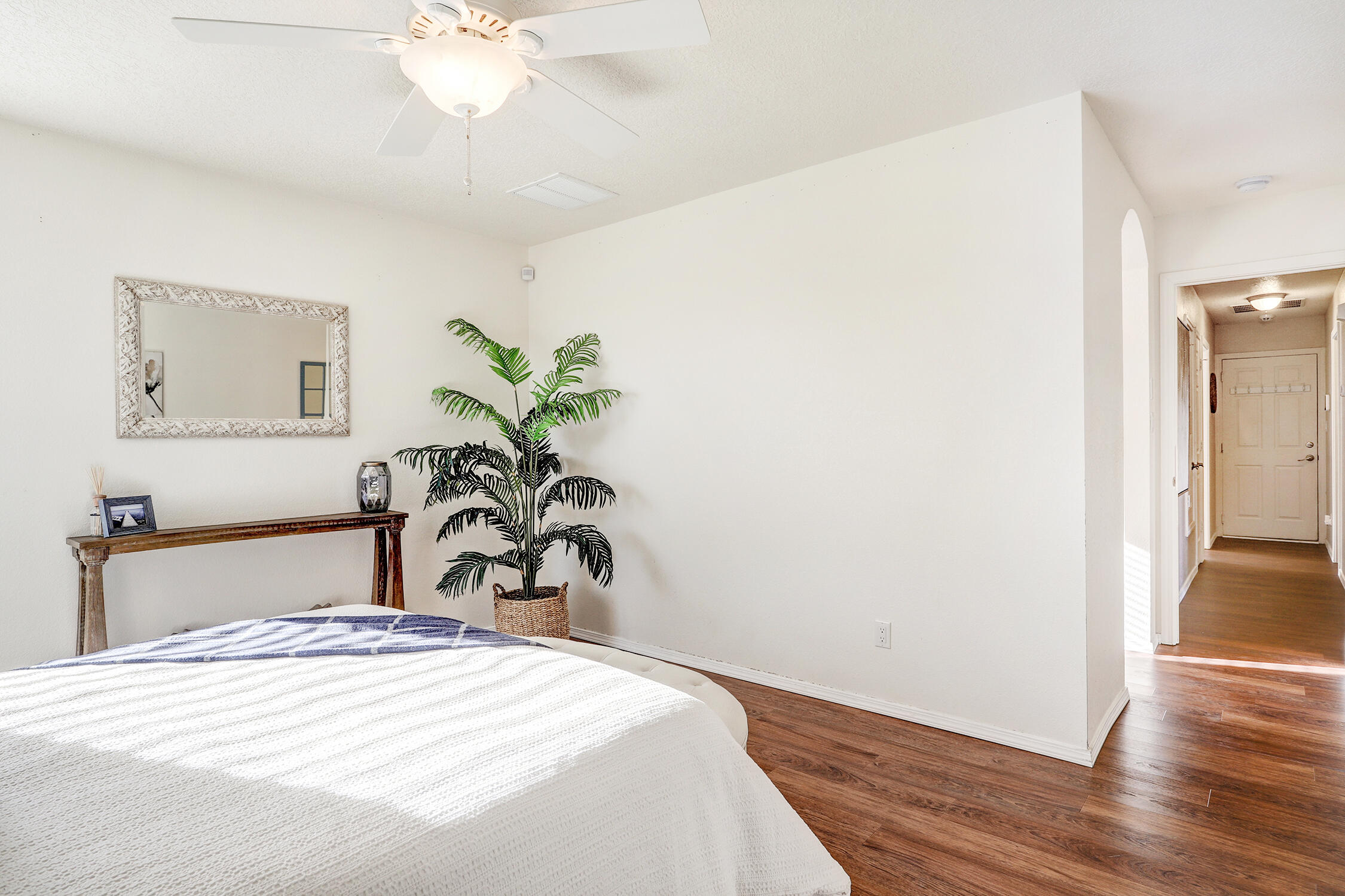 6206 Nueva Espana Road NW